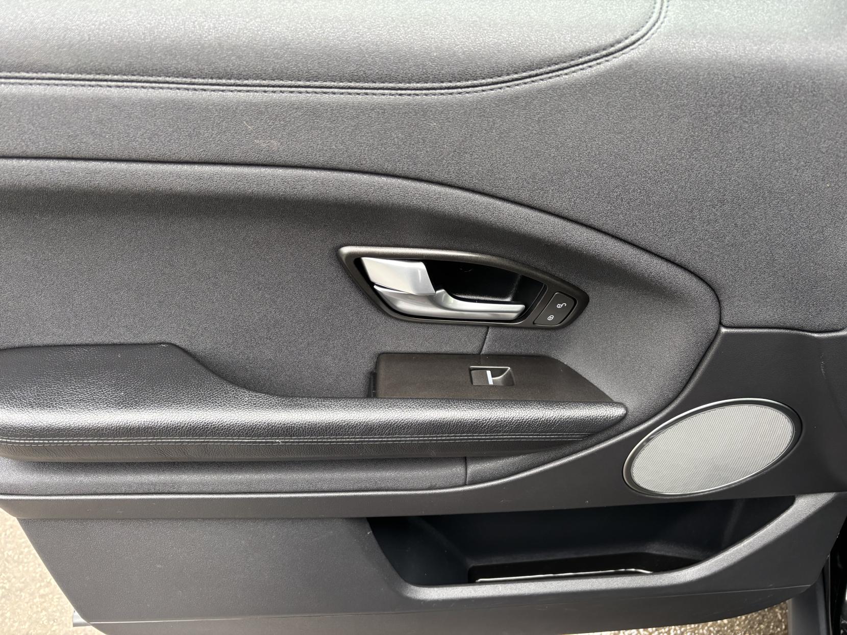 Land Rover Range Rover Evoque 2.0 TD4 SE SUV 5dr Diesel Auto 4WD Euro 6 (s/s) (180 ps)