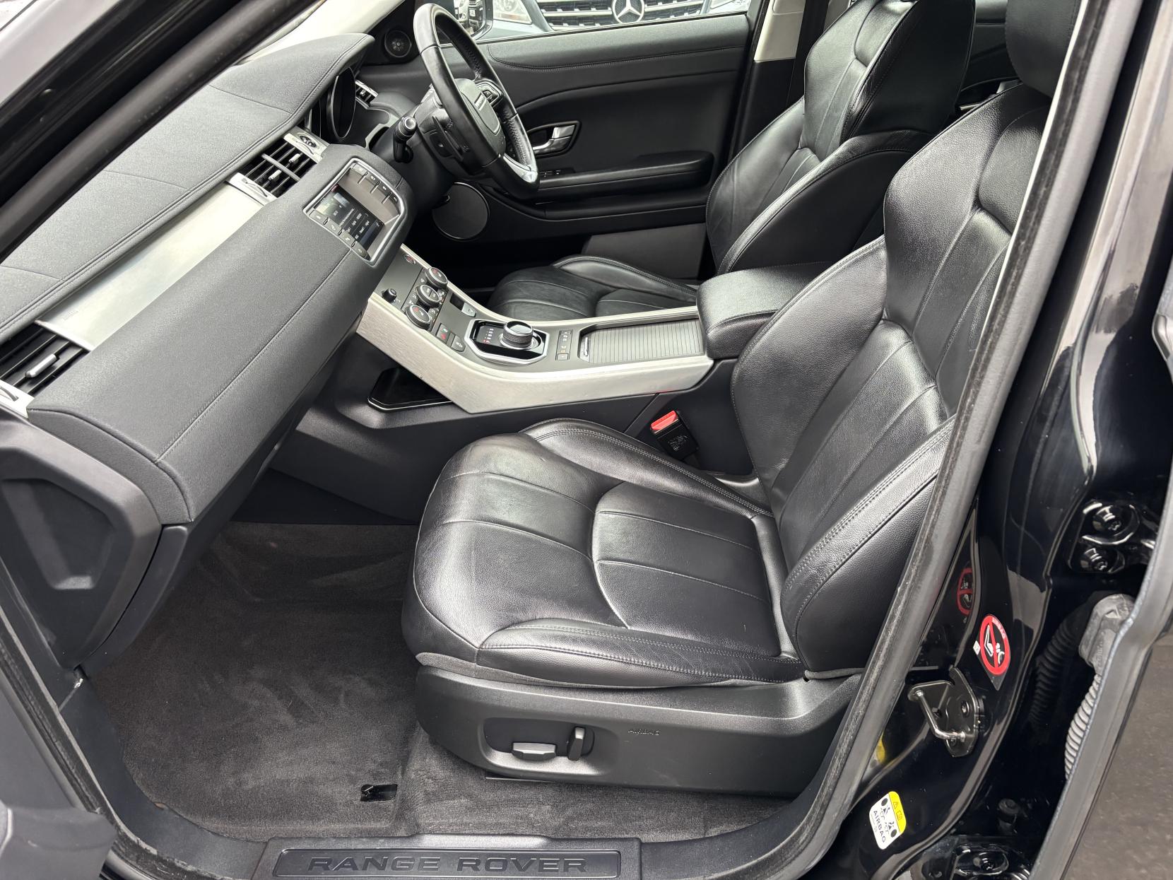 Land Rover Range Rover Evoque 2.0 TD4 SE SUV 5dr Diesel Auto 4WD Euro 6 (s/s) (180 ps)