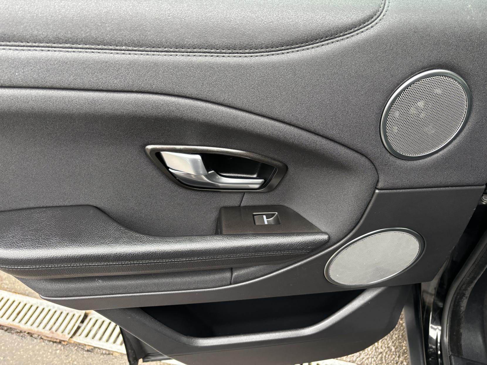 Land Rover Range Rover Evoque 2.0 TD4 SE SUV 5dr Diesel Auto 4WD Euro 6 (s/s) (180 ps)