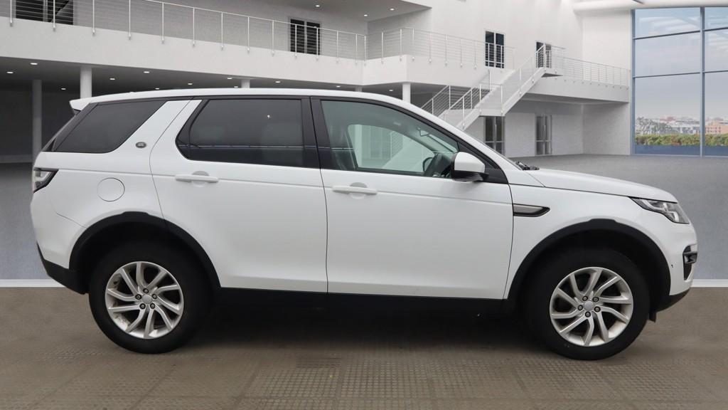Land Rover Discovery Sport 2.0 TD4 SE Tech SUV 5dr Diesel Manual 4WD Euro 6 (s/s) (180 ps)