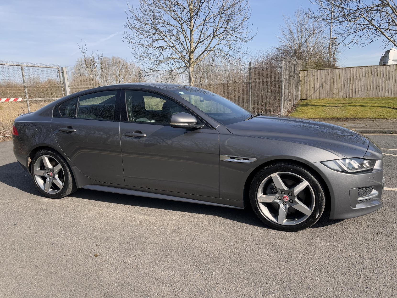 Jaguar XE 2.0 R-Sport Saloon (2014 - 2020)