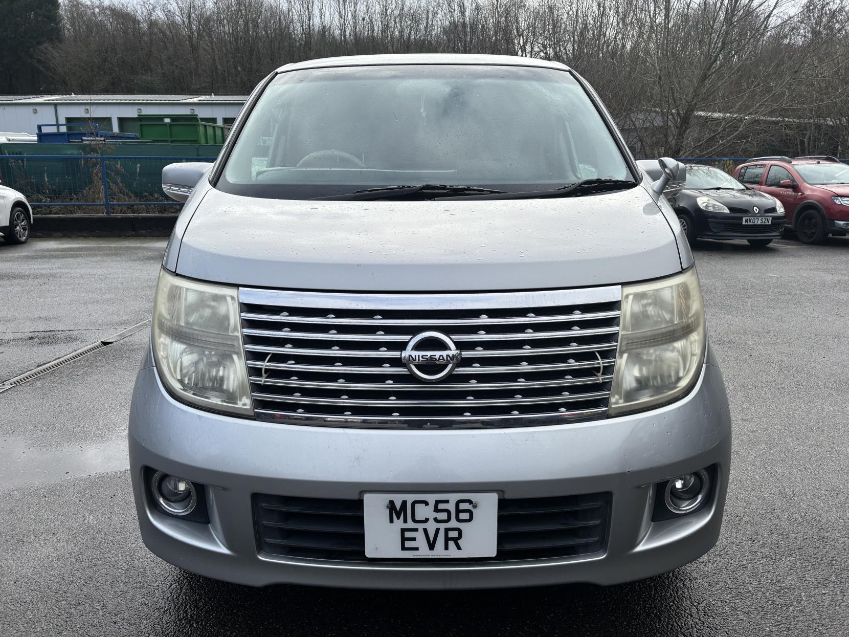 Nissan Elgrand MPV