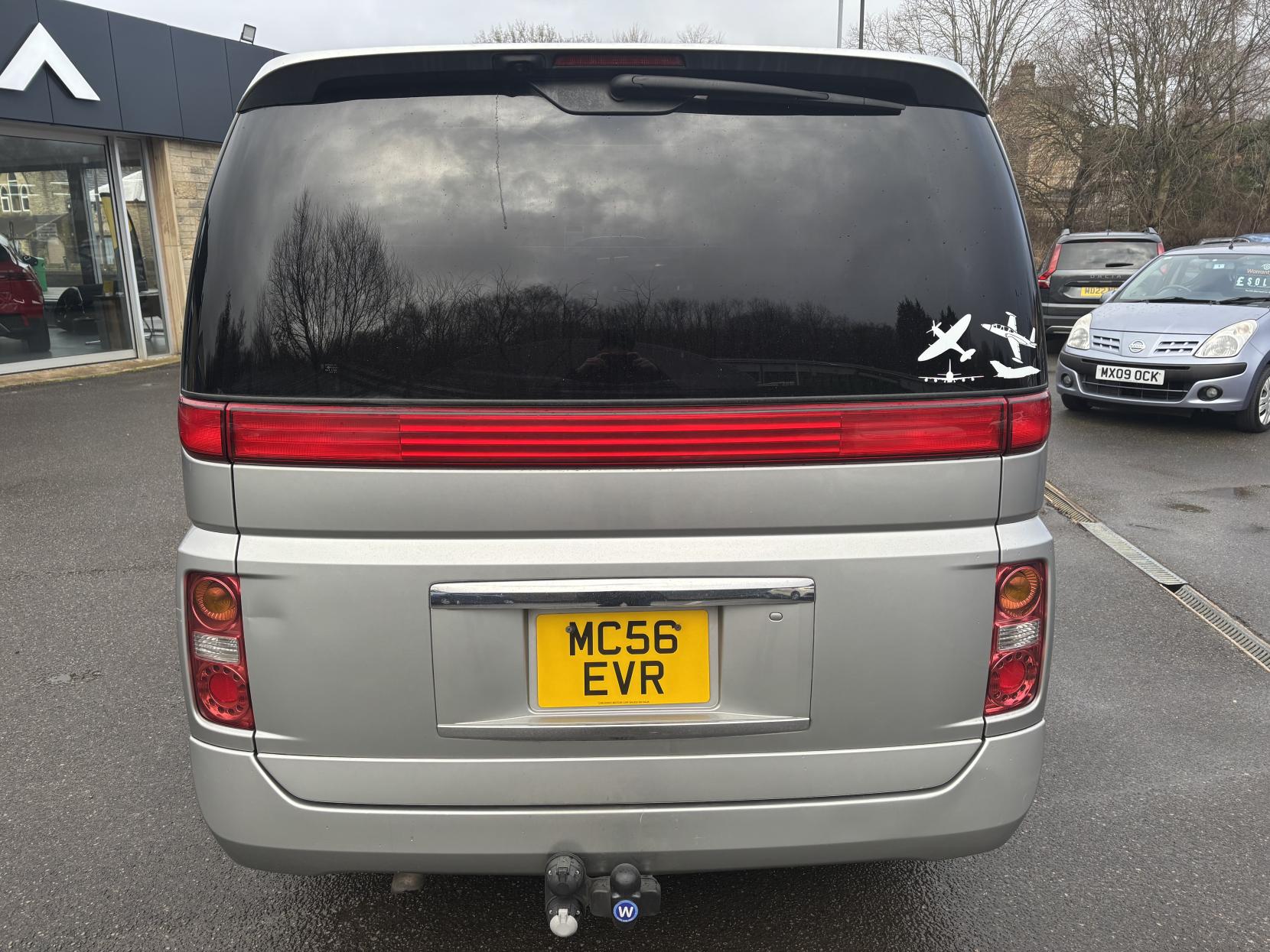 Nissan Elgrand MPV
