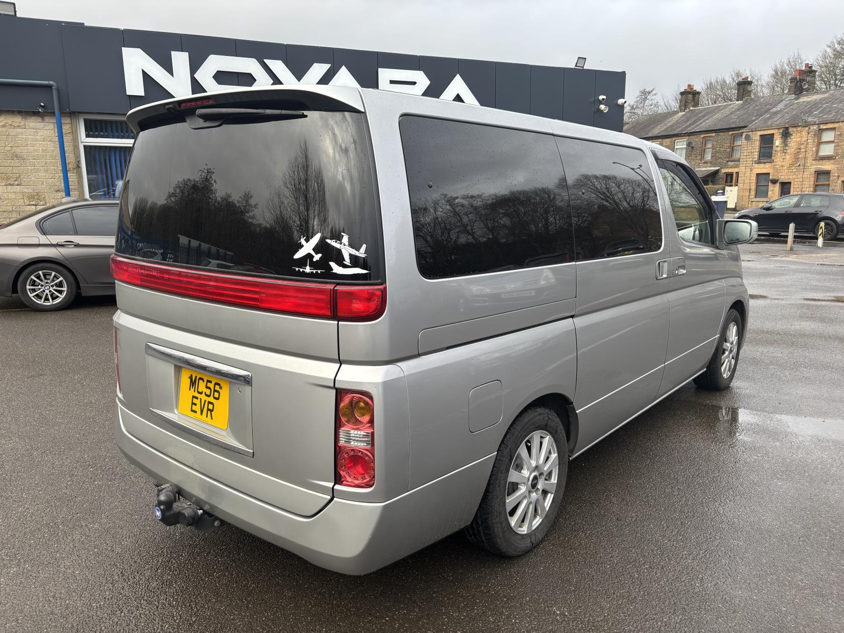 Nissan Elgrand MPV