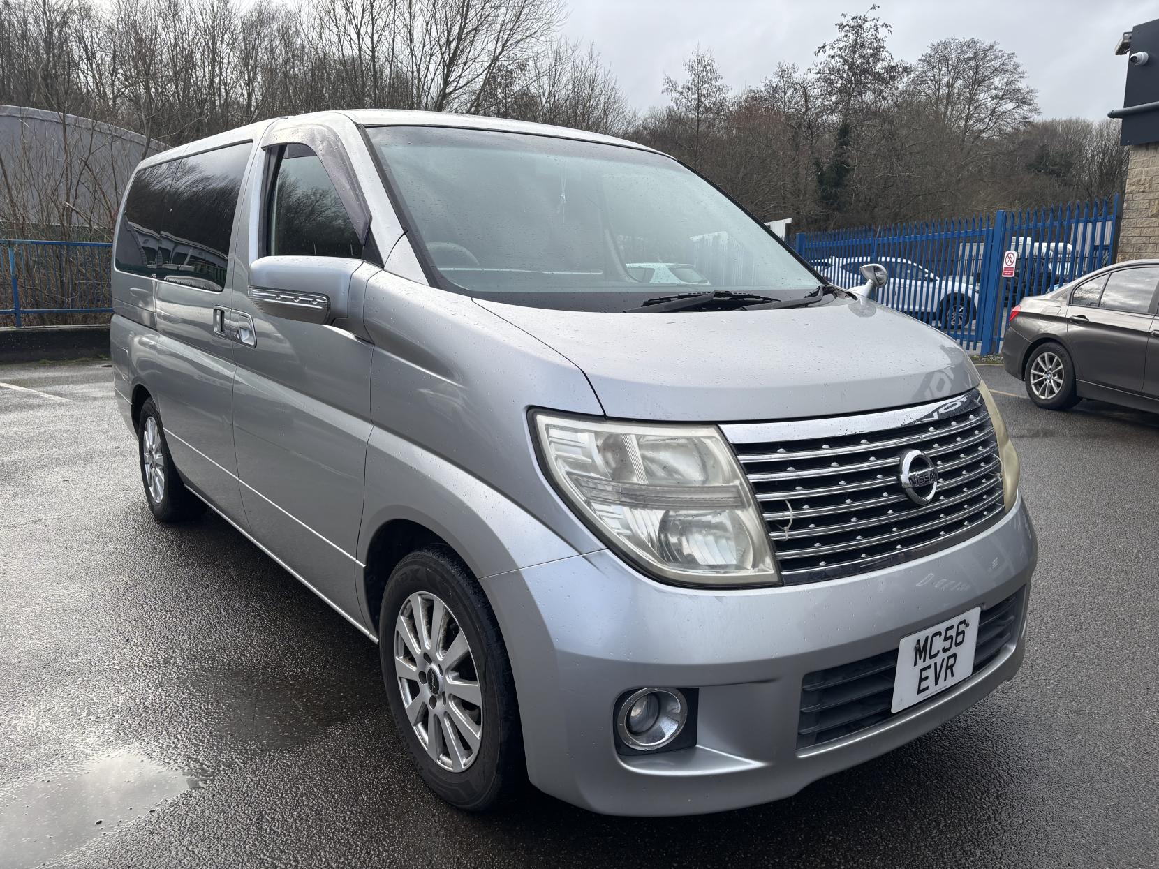 Nissan Elgrand MPV