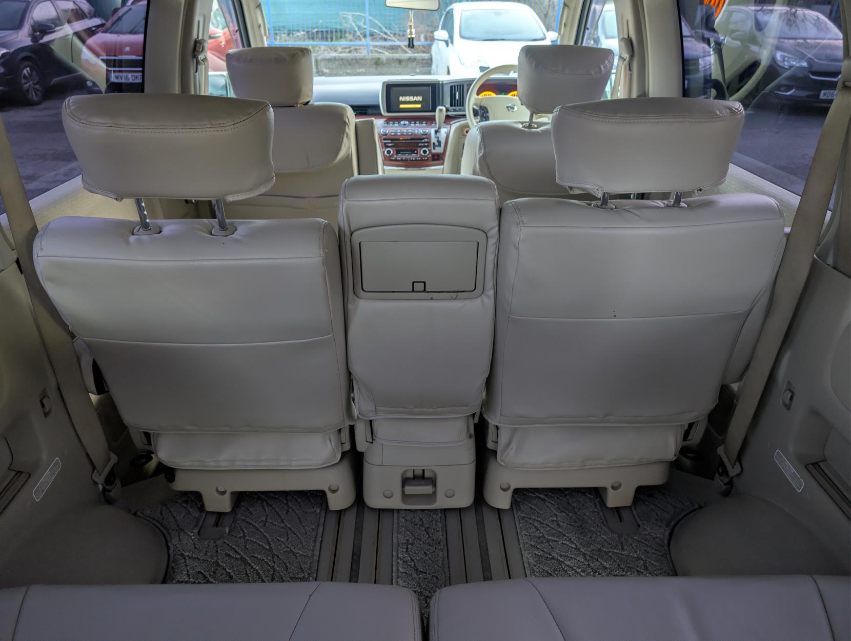 Nissan Elgrand MPV
