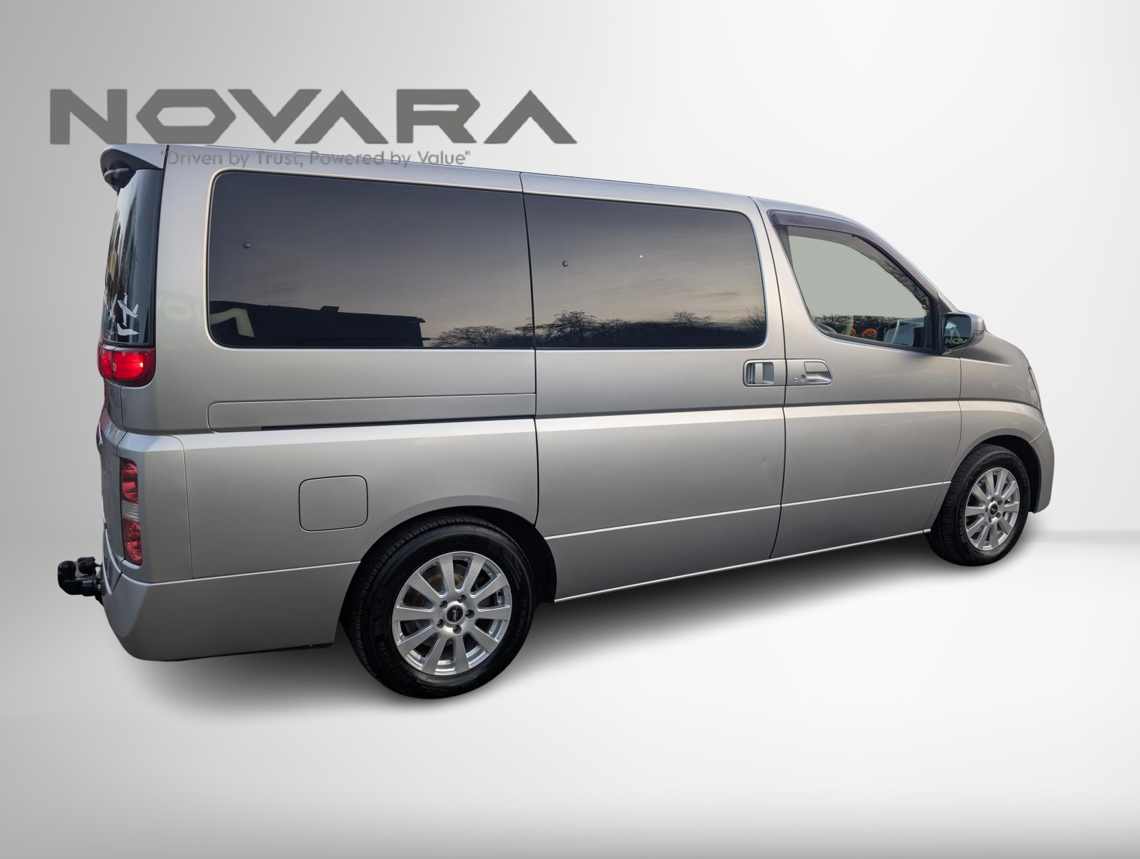 Nissan Elgrand MPV