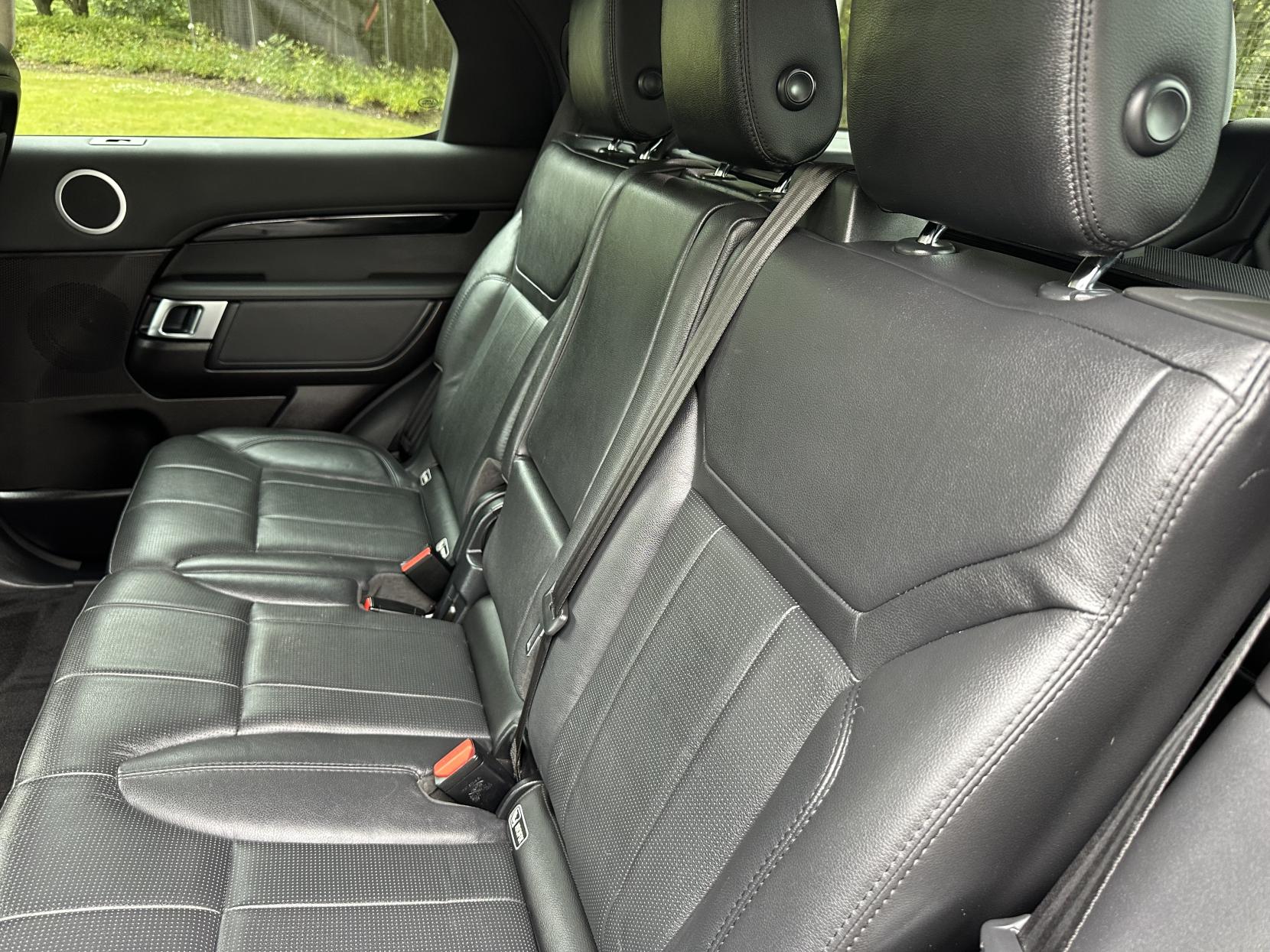 Land Rover Discovery 3.0 TD V6 SE SUV 5dr Diesel Auto 4WD Euro 6 (s/s) (258 ps)