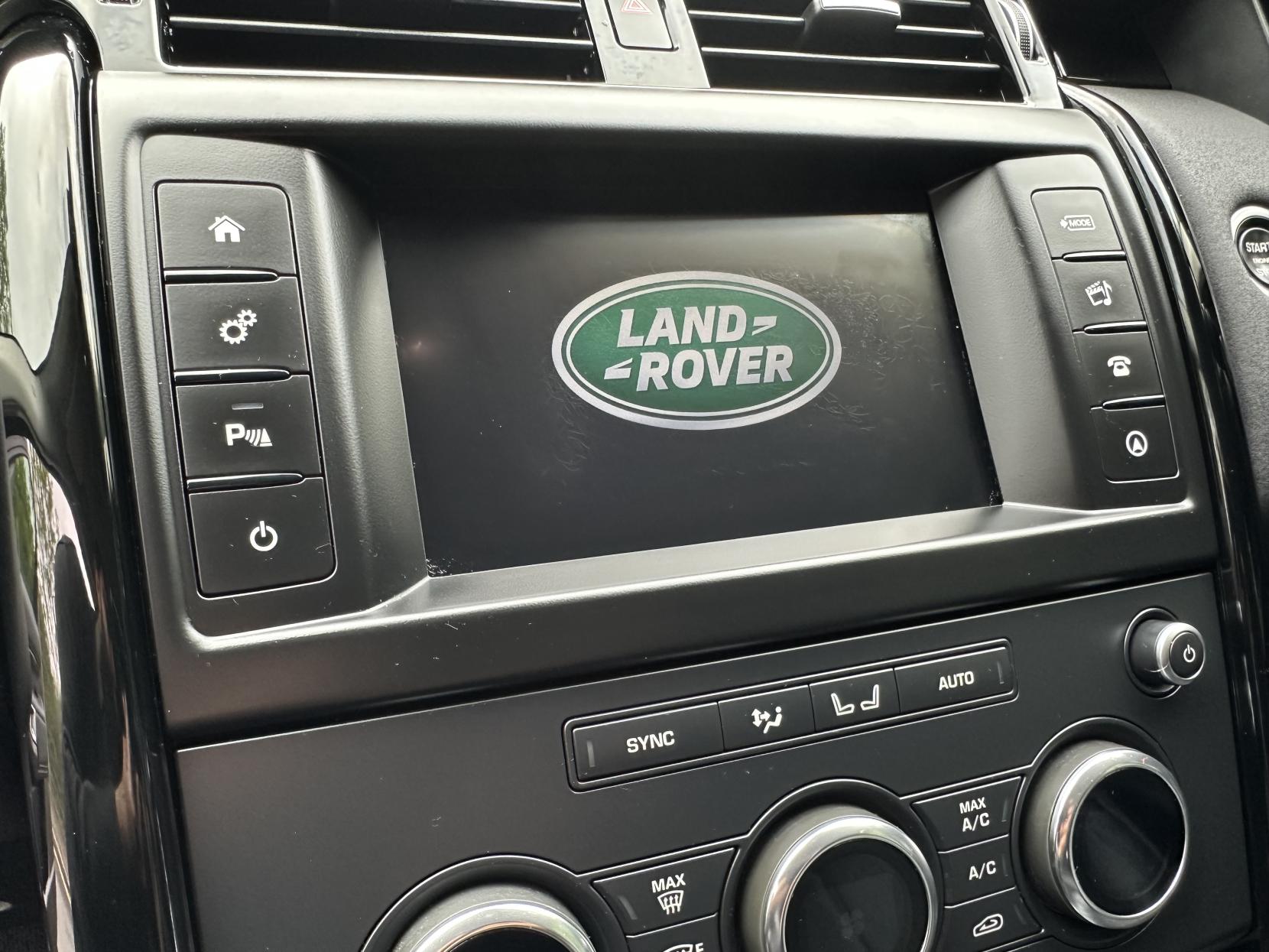 Land Rover Discovery 3.0 TD V6 SE SUV 5dr Diesel Auto 4WD Euro 6 (s/s) (258 ps)