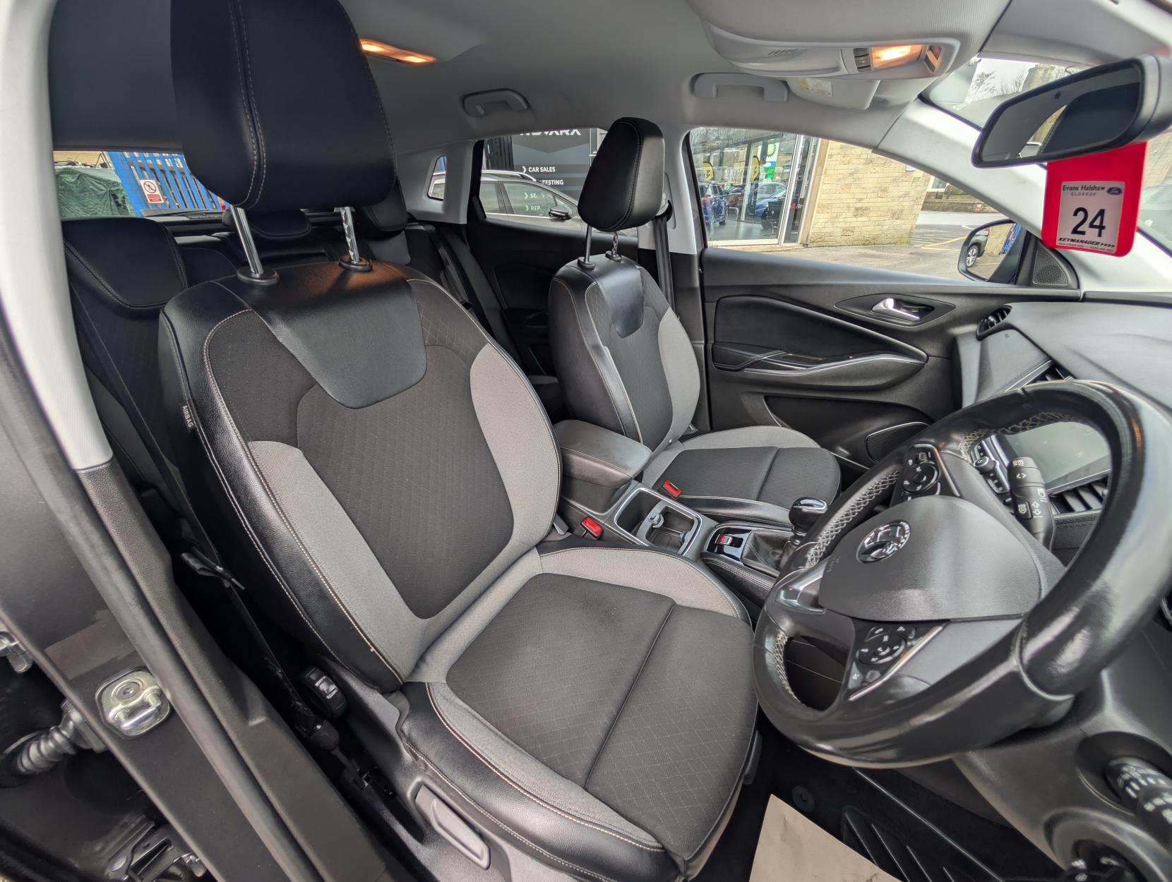 Vauxhall Grandland X 1.2 Turbo GPF Sport Nav SUV 5dr Petrol Manual Euro 6 (s/s) (130 ps)