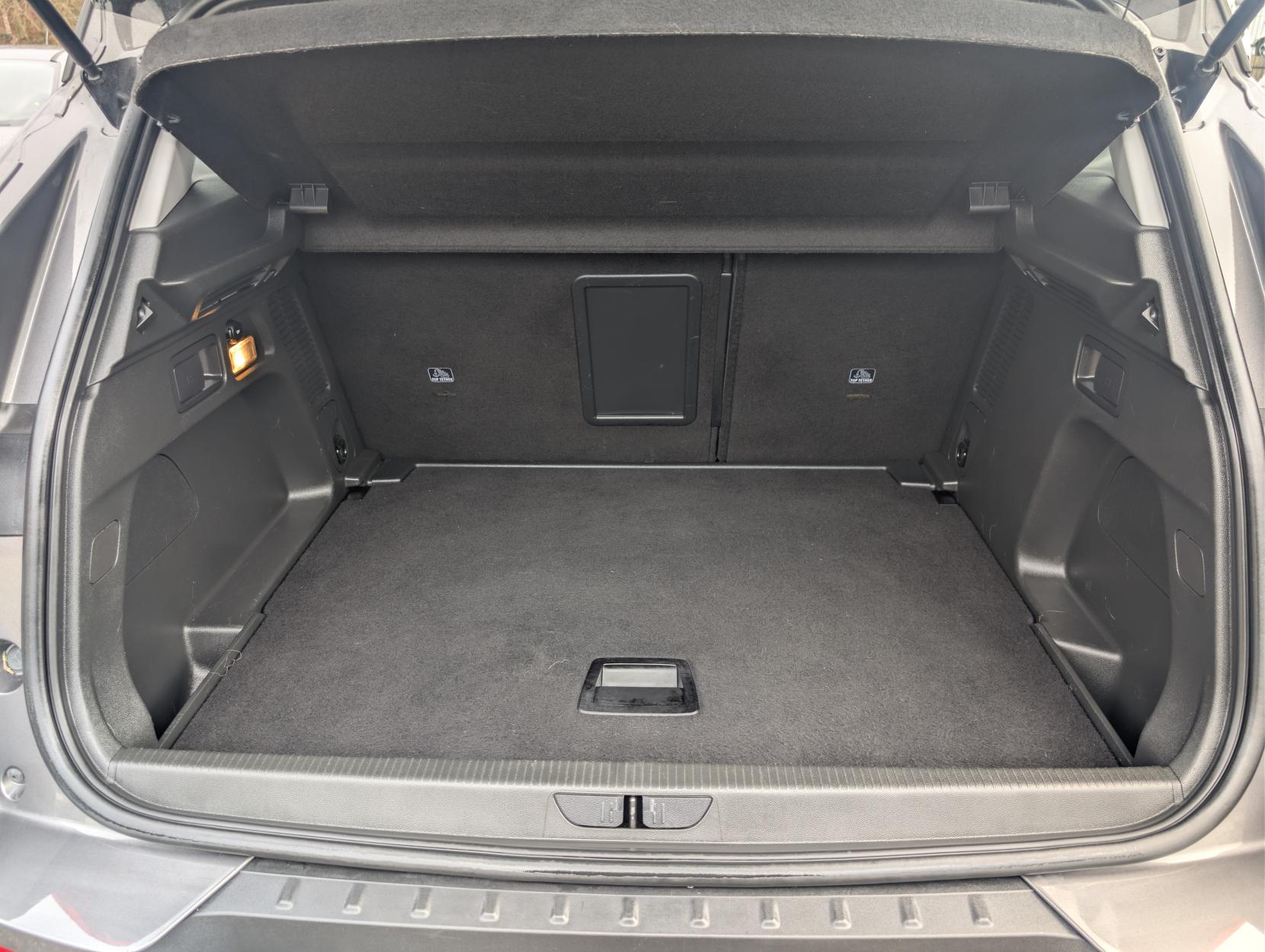 Vauxhall Grandland X 1.2 Turbo GPF Sport Nav SUV 5dr Petrol Manual Euro 6 (s/s) (130 ps)