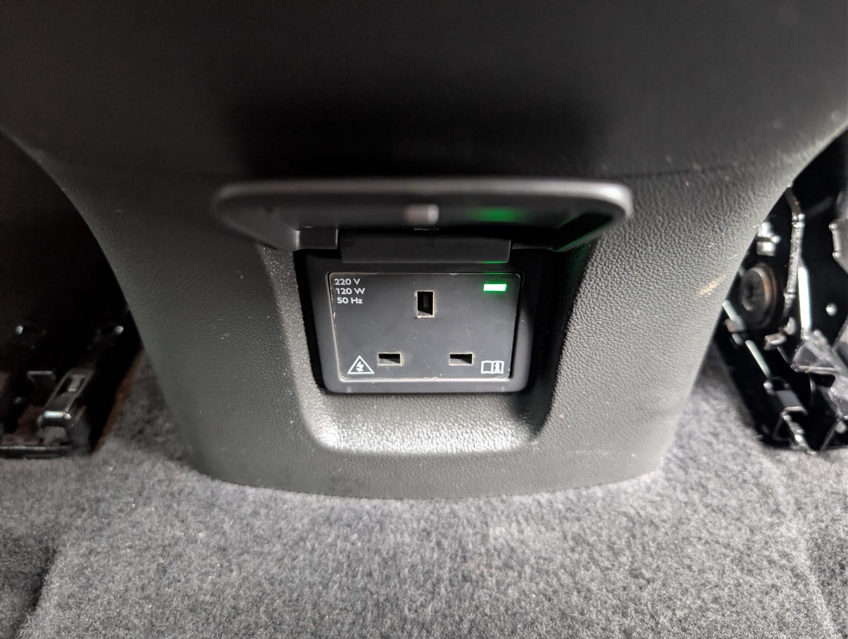 Vauxhall Grandland X 1.2 Turbo GPF Sport Nav SUV 5dr Petrol Manual Euro 6 (s/s) (130 ps)