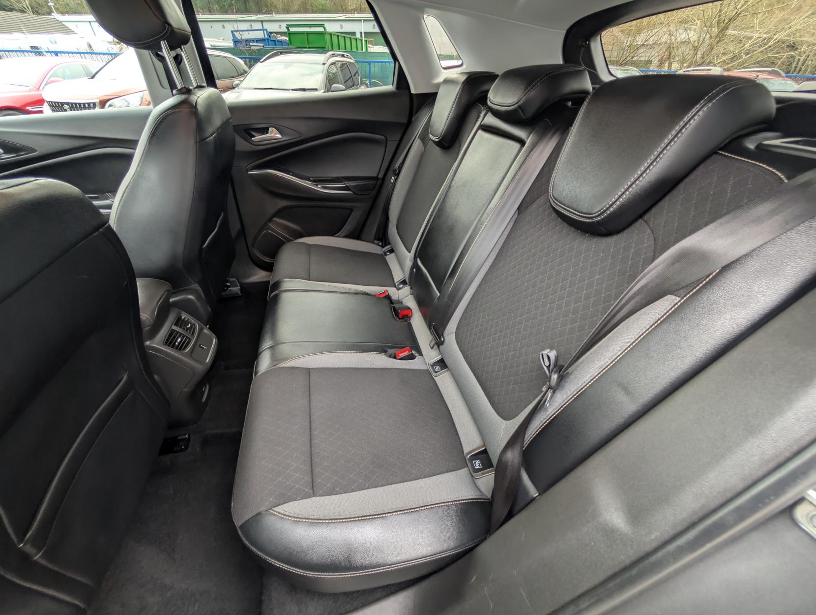 Vauxhall Grandland X 1.2 Turbo GPF Sport Nav SUV 5dr Petrol Manual Euro 6 (s/s) (130 ps)