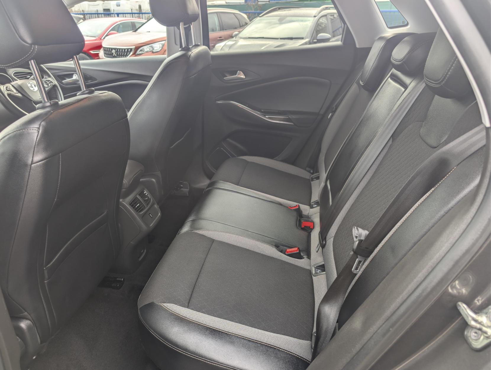 Vauxhall Grandland X 1.2 Turbo GPF Sport Nav SUV 5dr Petrol Manual Euro 6 (s/s) (130 ps)