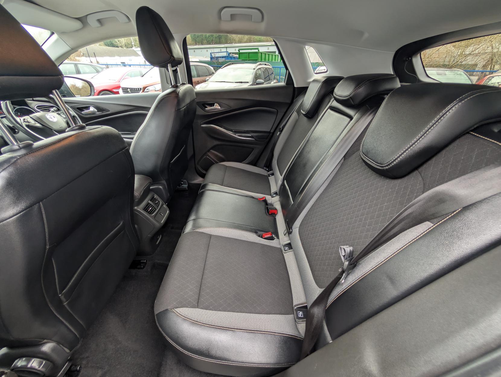 Vauxhall Grandland X 1.2 Turbo GPF Sport Nav SUV 5dr Petrol Manual Euro 6 (s/s) (130 ps)