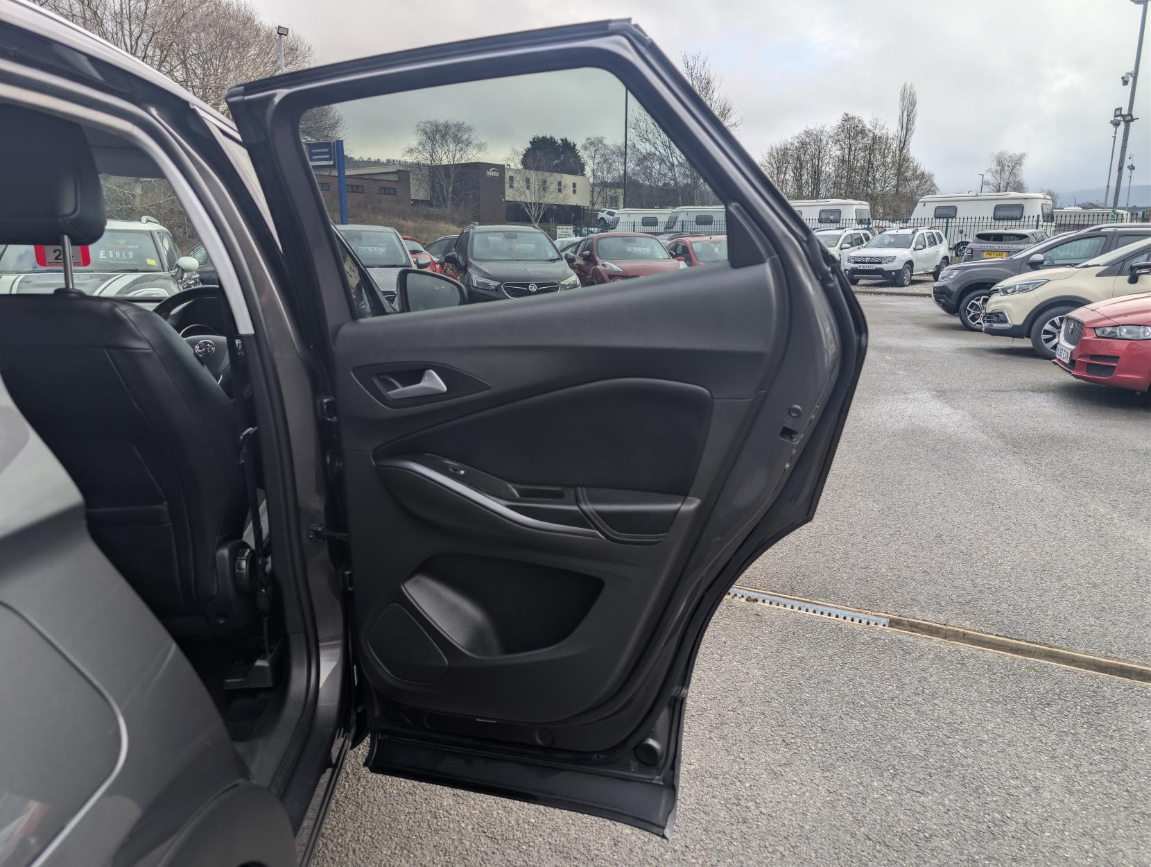 Vauxhall Grandland X 1.2 Turbo GPF Sport Nav SUV 5dr Petrol Manual Euro 6 (s/s) (130 ps)