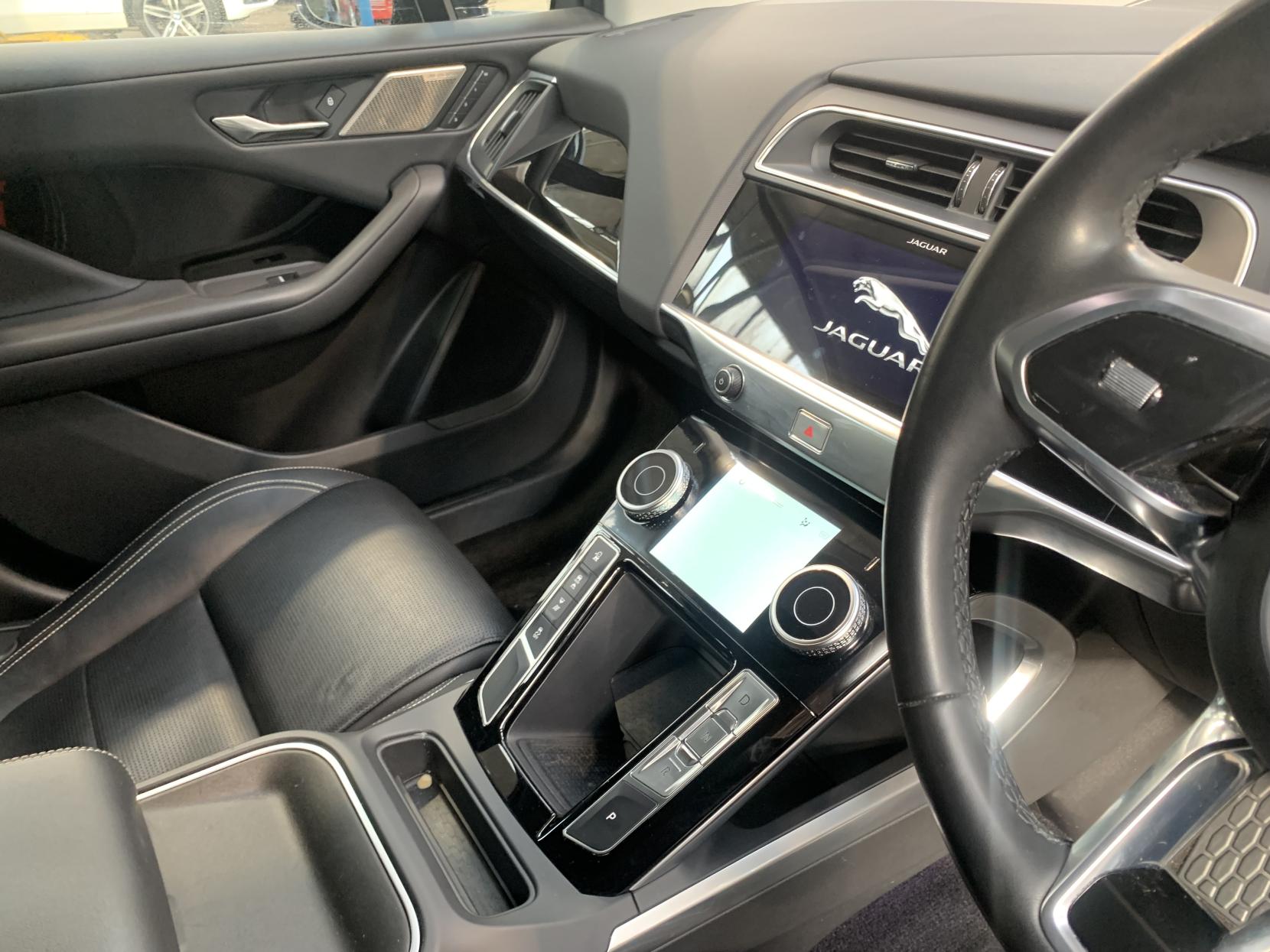Jaguar I-PACE 400 90kWh SE SUV 5dr Electric Auto 4WD (400 ps)