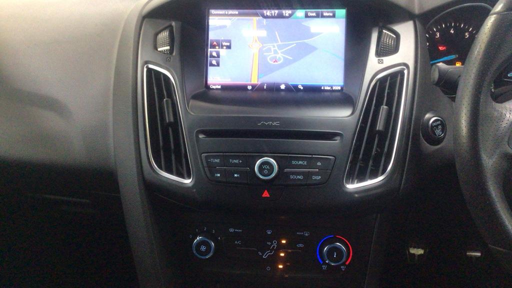 Ford Focus 1.0T EcoBoost ST-Line Hatchback 5dr Petrol Manual Euro 6 (s/s) (125 ps)