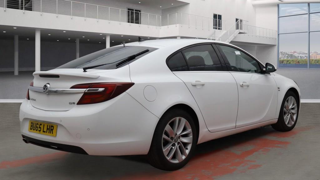 Vauxhall Insignia 2.0 CDTi SRi Nav Hatchback 5dr Diesel Auto Euro 6 (170 ps)