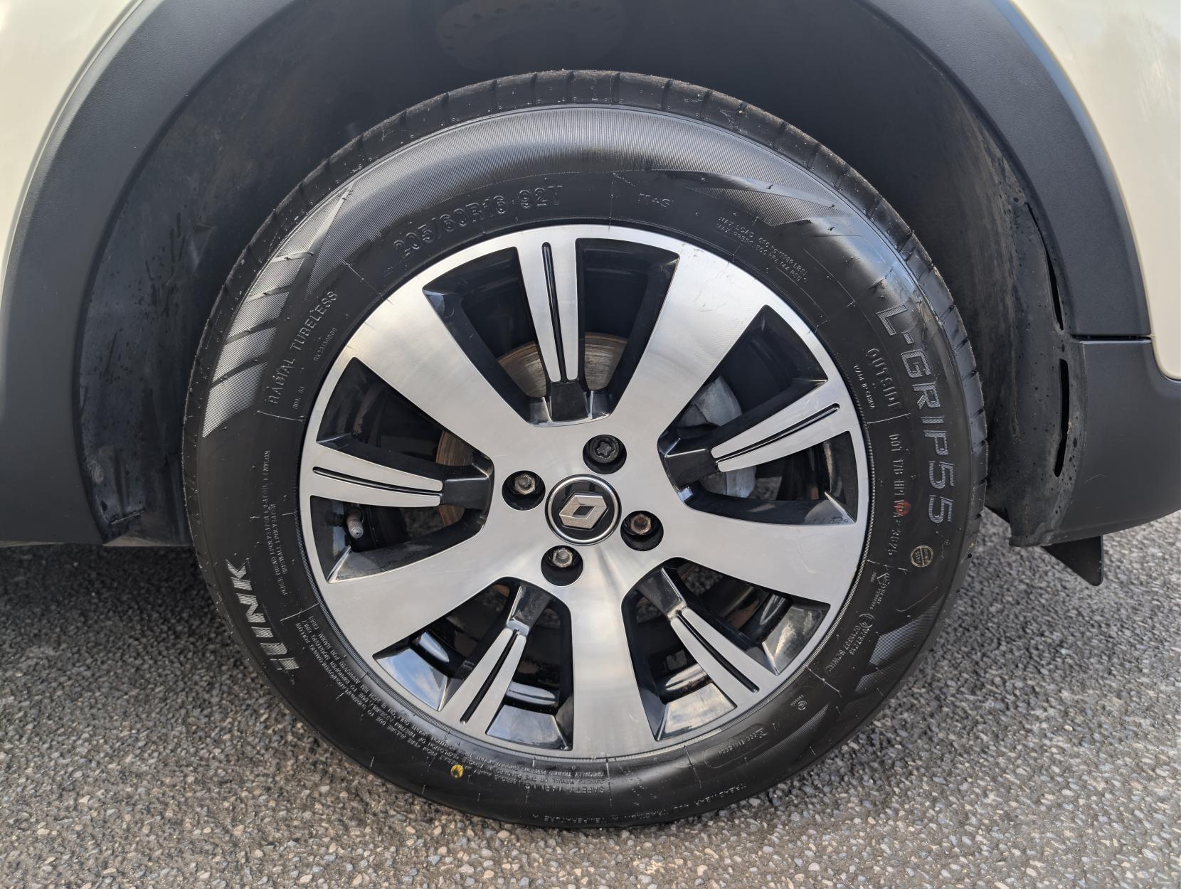 Renault Captur 0.9 TCe ENERGY Play SUV 5dr Petrol Manual Euro 6 (s/s) (90 ps)