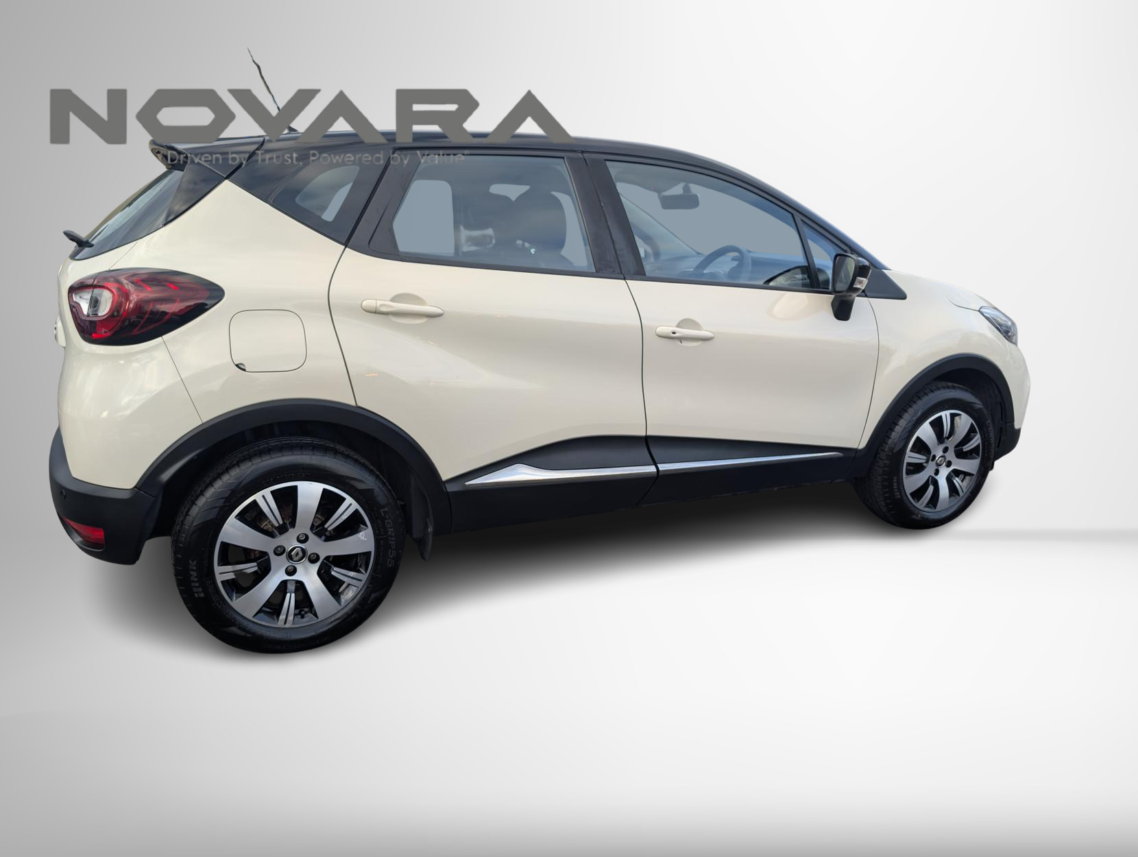 Renault Captur 0.9 TCe ENERGY Play SUV 5dr Petrol Manual Euro 6 (s/s) (90 ps)