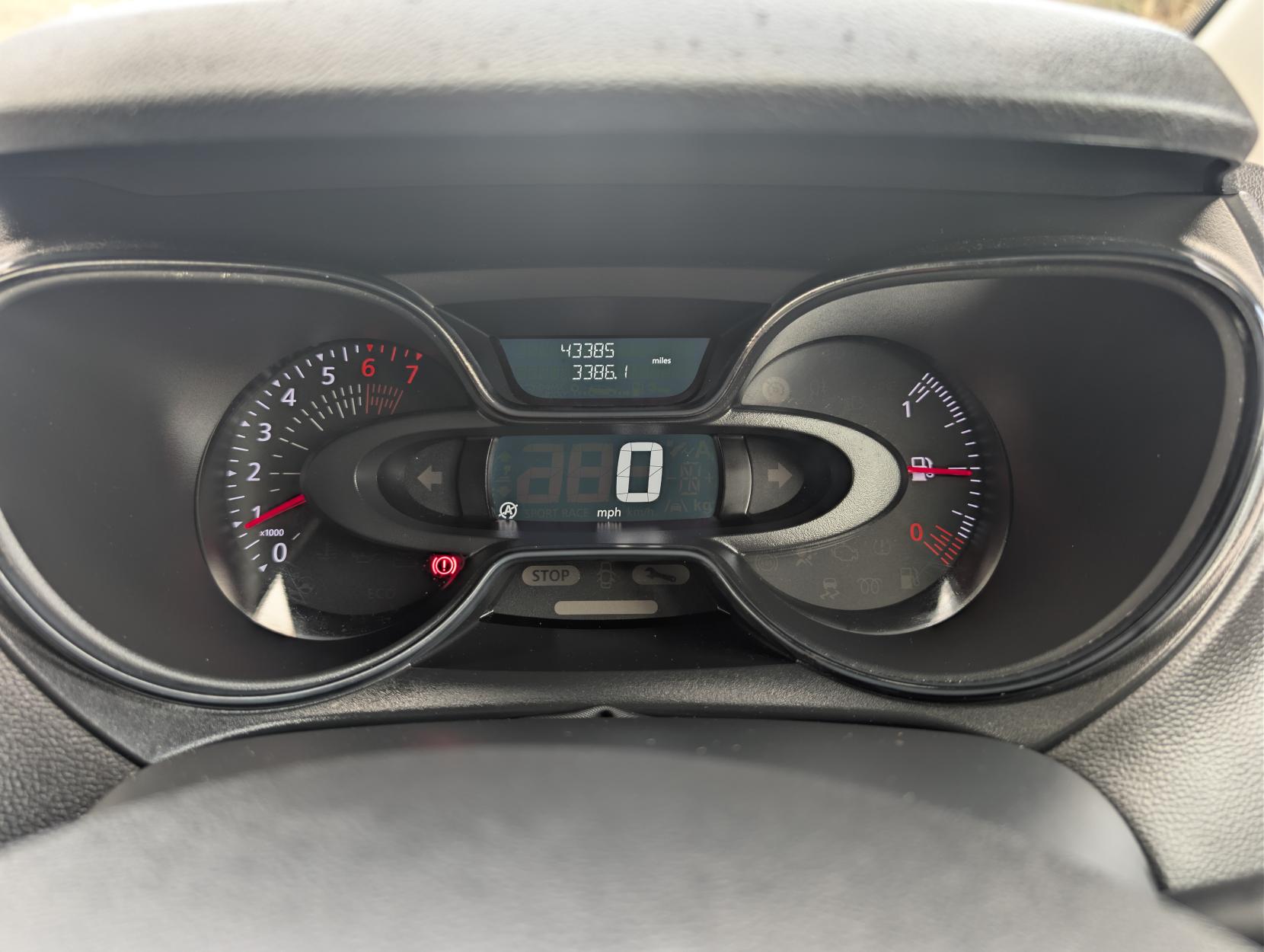 Renault Captur 0.9 TCe ENERGY Play SUV 5dr Petrol Manual Euro 6 (s/s) (90 ps)