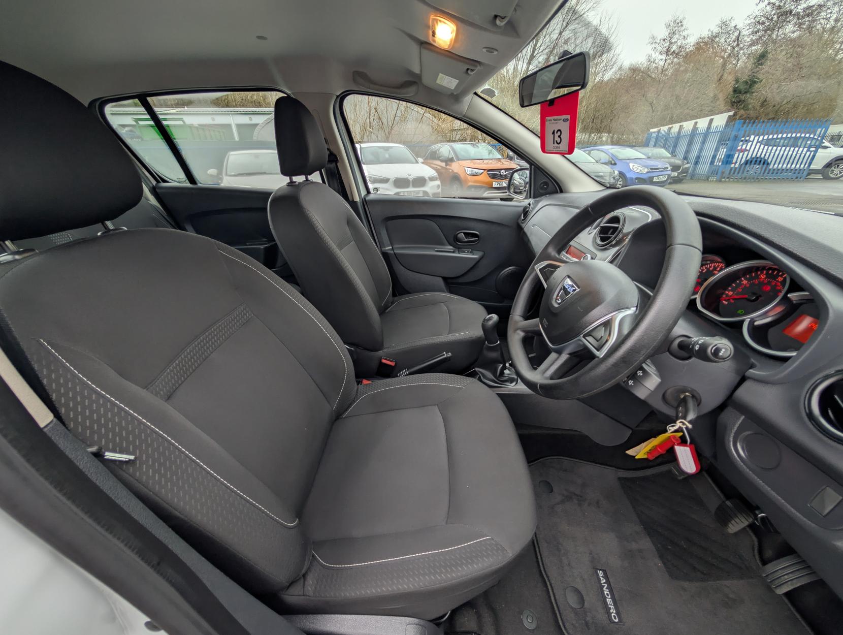 Dacia Sandero 1.0 SCe Essential Hatchback 5dr Petrol Manual Euro 6 (75 ps)