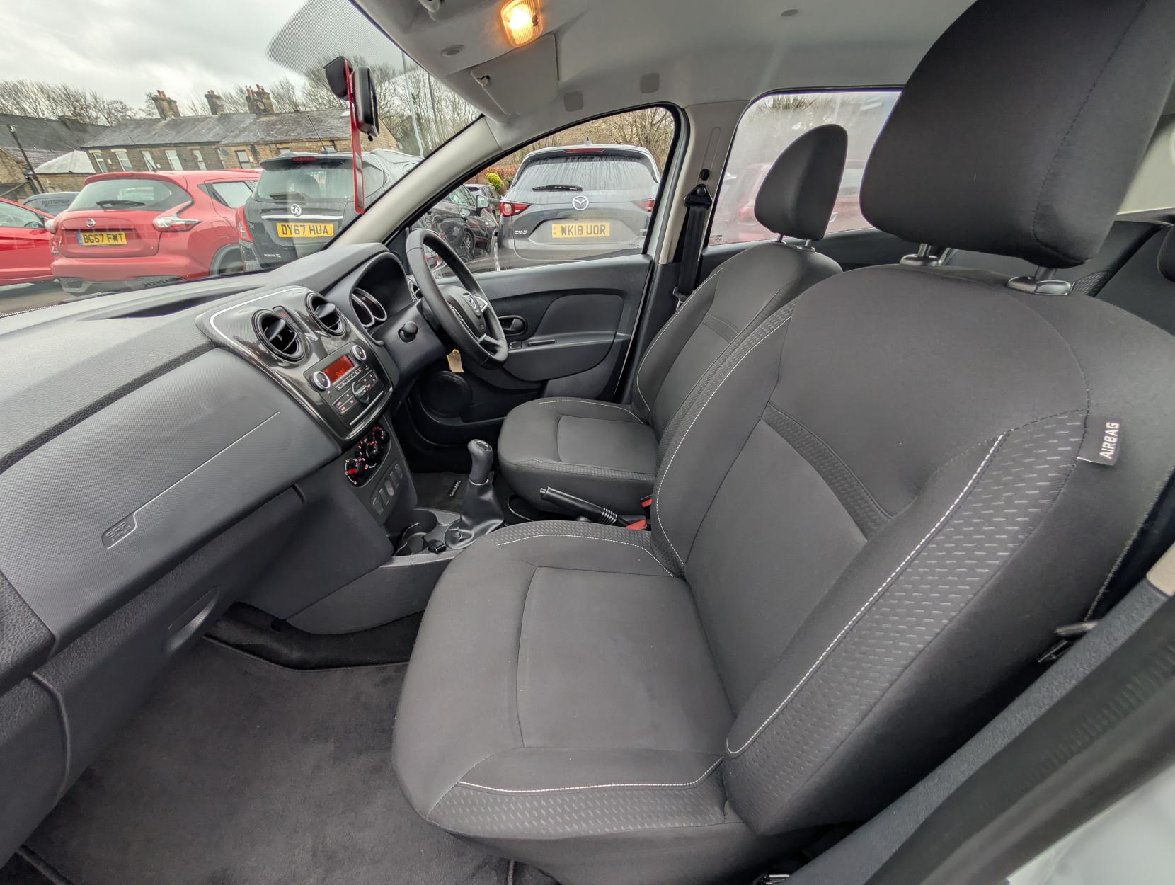 Dacia Sandero 1.0 SCe Essential Hatchback 5dr Petrol Manual Euro 6 (75 ps)