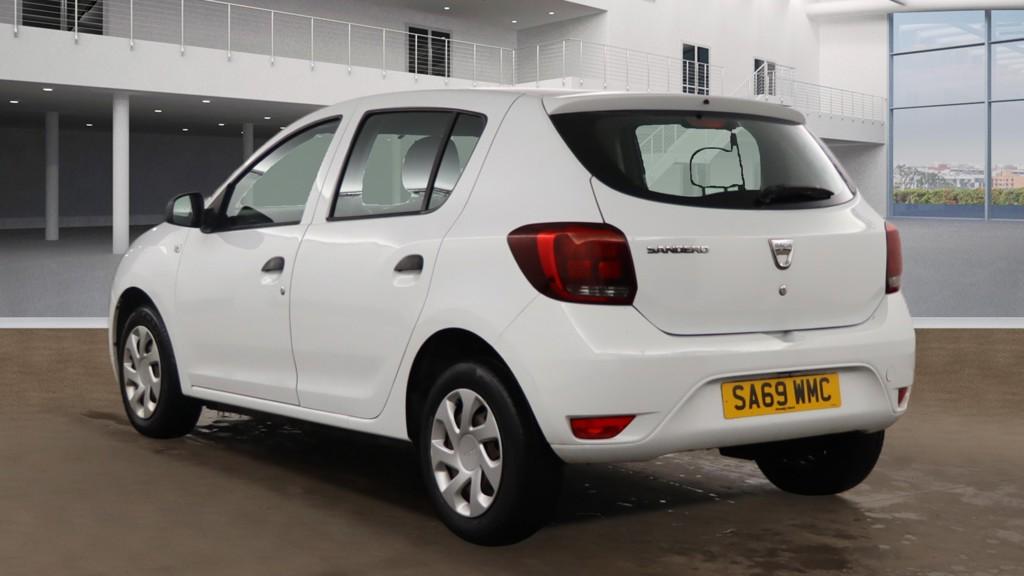 Dacia Sandero 1.0 SCe Essential Hatchback 5dr Petrol Manual Euro 6 (75 ps)