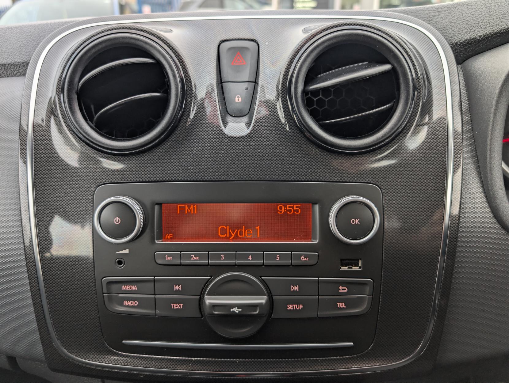 Dacia Sandero 1.0 SCe Essential Hatchback 5dr Petrol Manual Euro 6 (75 ps)