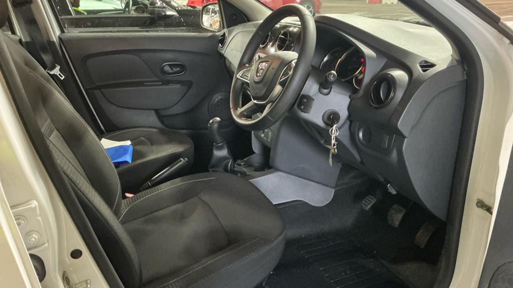 Dacia Sandero 1.0 SCe Essential Hatchback 5dr Petrol Manual Euro 6 (75 ps)