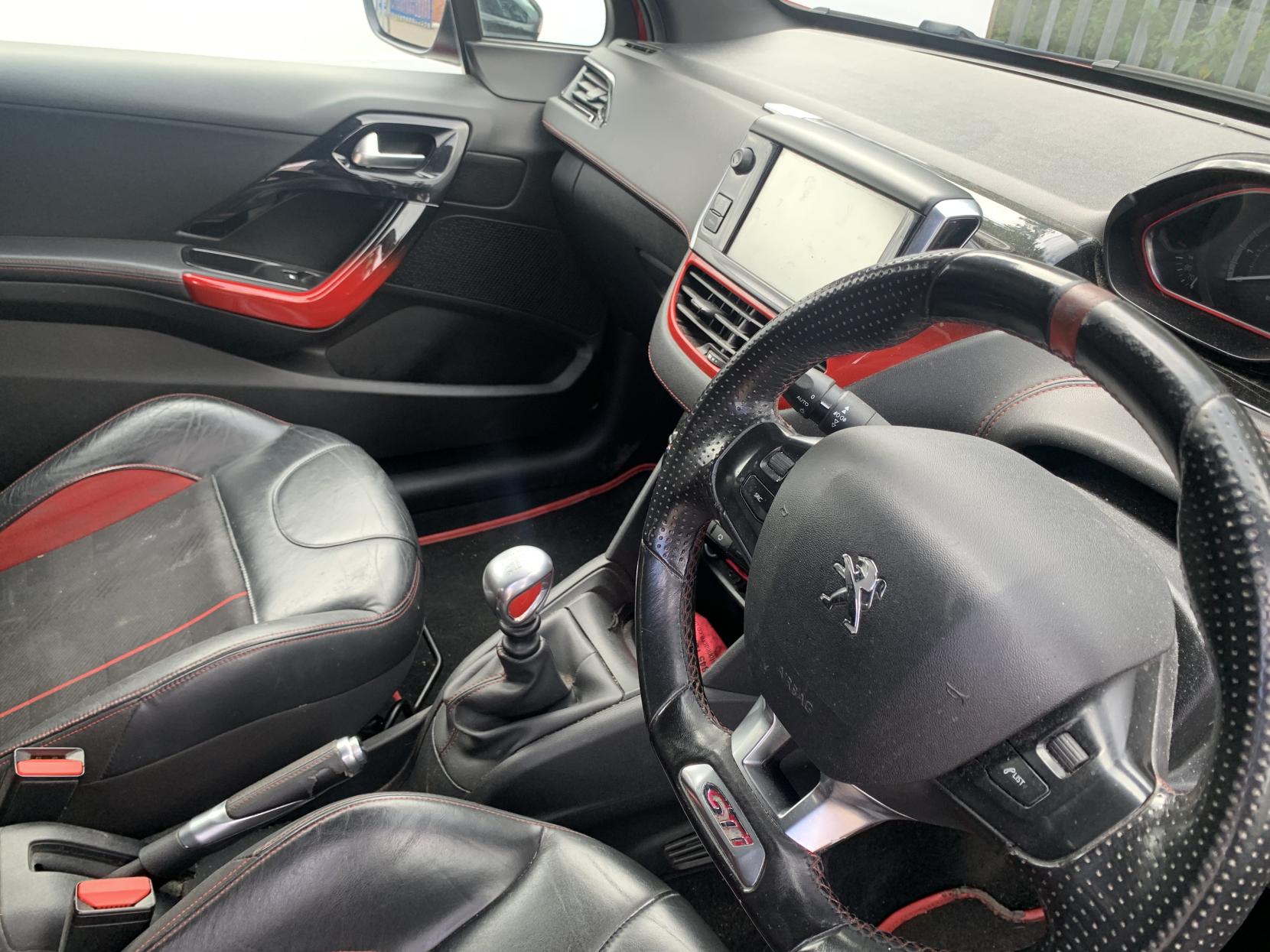 Peugeot 208 1.6 THP GTi Hatchback 3dr Petrol Manual Euro 5 (200 ps)