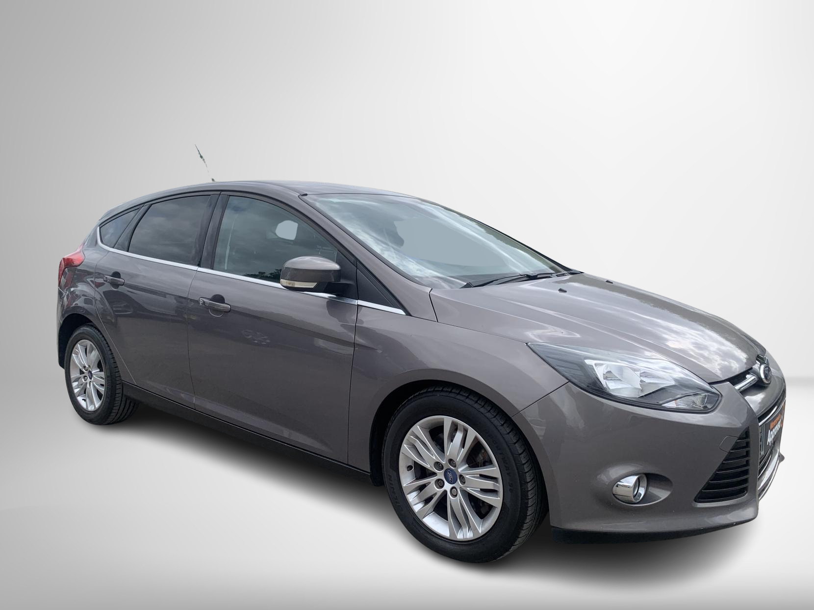 Ford Focus 2.0 TDCi Titanium Navigator Hatchback 5dr Diesel Powershift Euro 5 (140 ps)