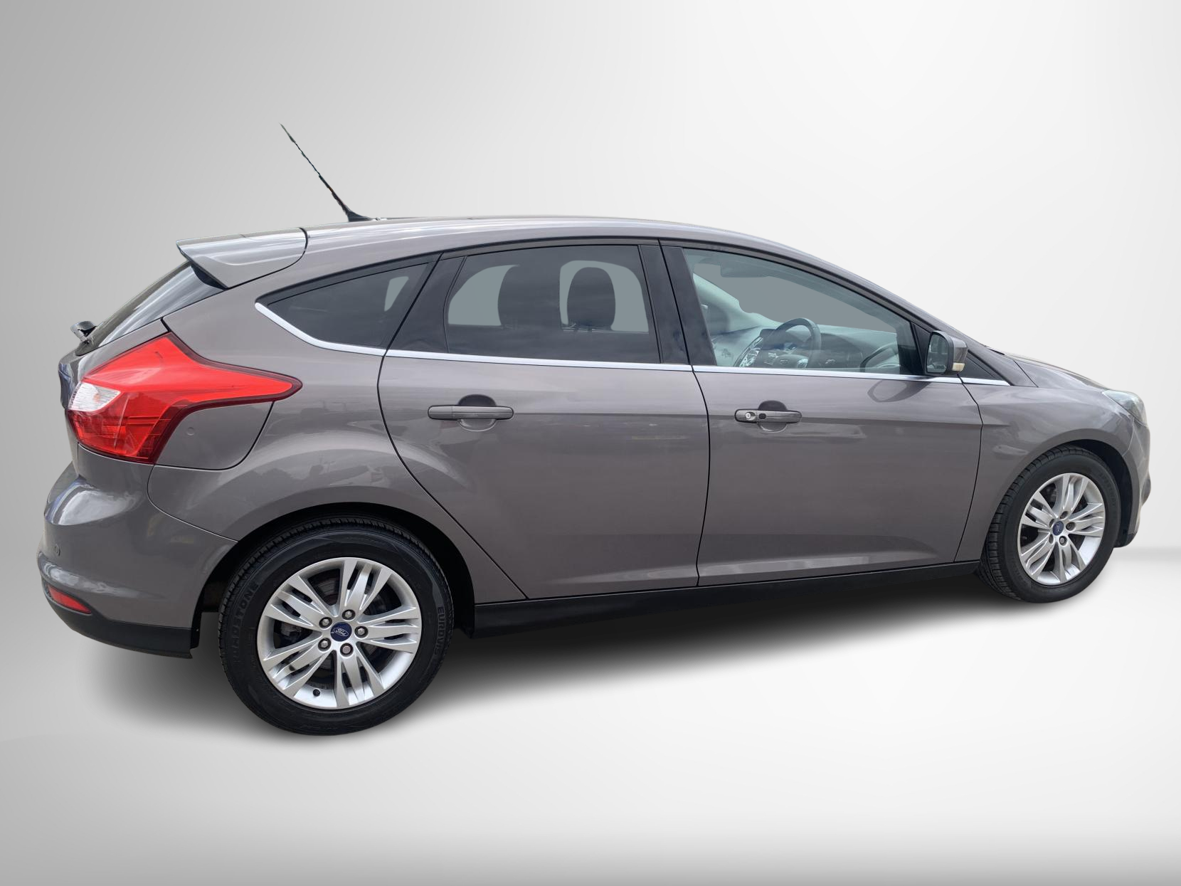 Ford Focus 2.0 TDCi Titanium Navigator Hatchback 5dr Diesel Powershift Euro 5 (140 ps)