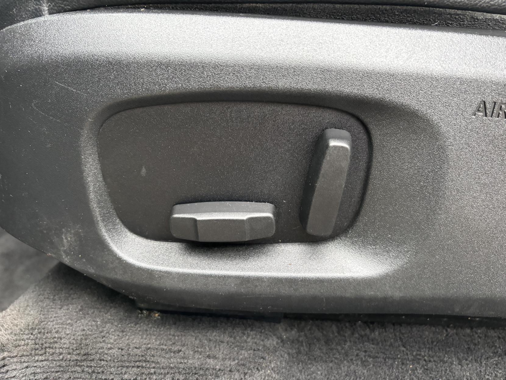 Land Rover Range Rover Evoque 2.0 eD4 SE SUV 5dr Diesel Manual FWD Euro 6 (s/s) (150 ps)