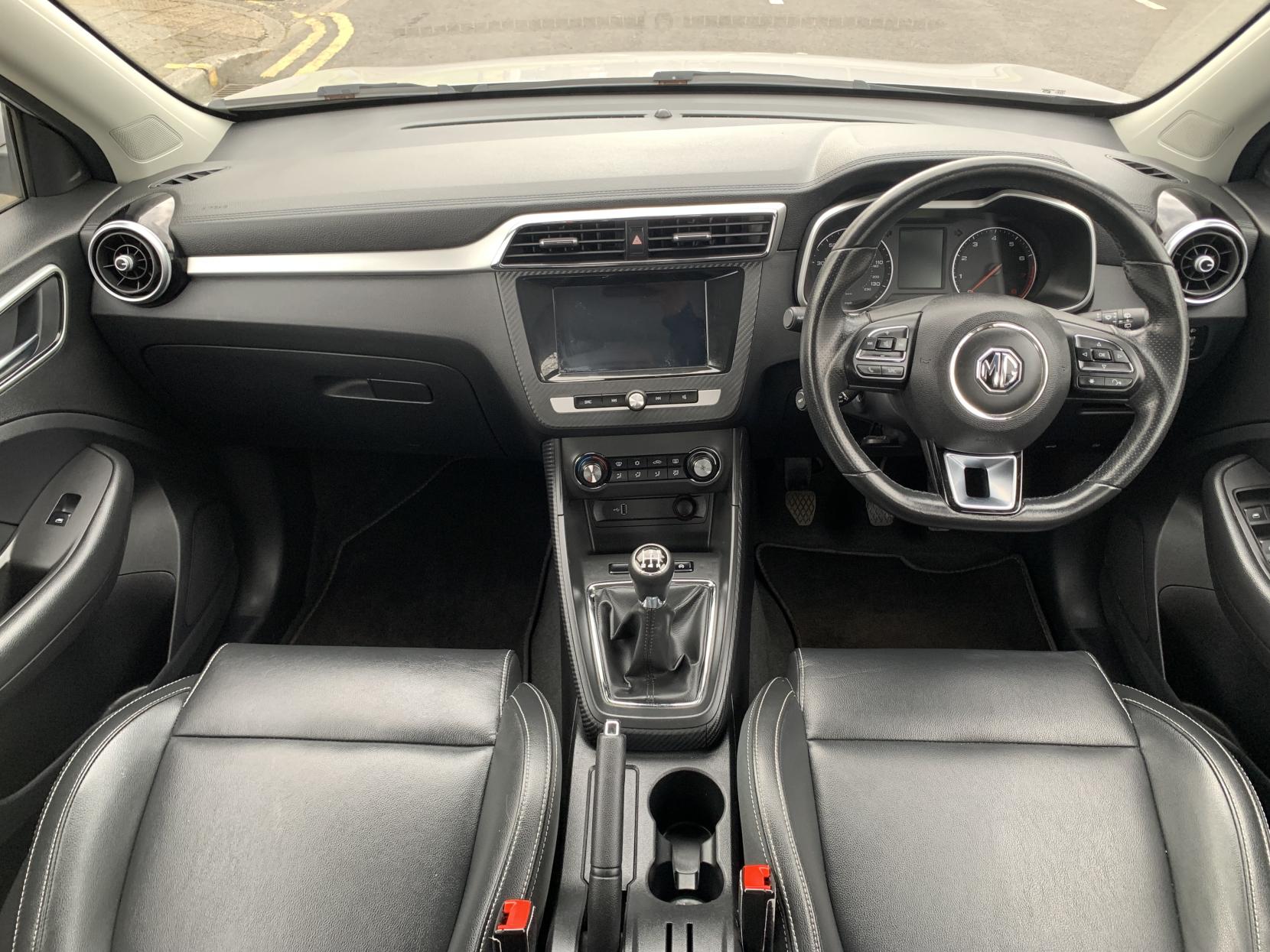 MG MG ZS 1.5 VTi-TECH Exclusive SUV 5dr Petrol Manual Euro 6 (s/s) (106 ps)