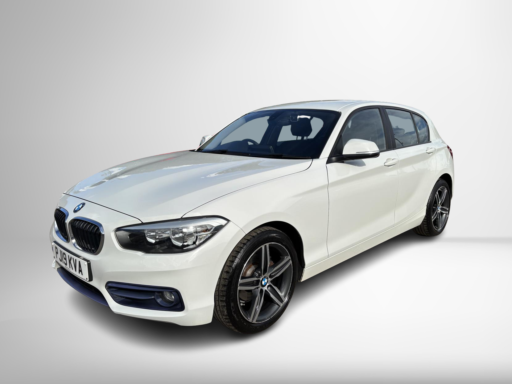 BMW 1 Series 1.5 118i Sport Hatchback 5dr Petrol Manual Euro 6 (s/s) (136 ps)