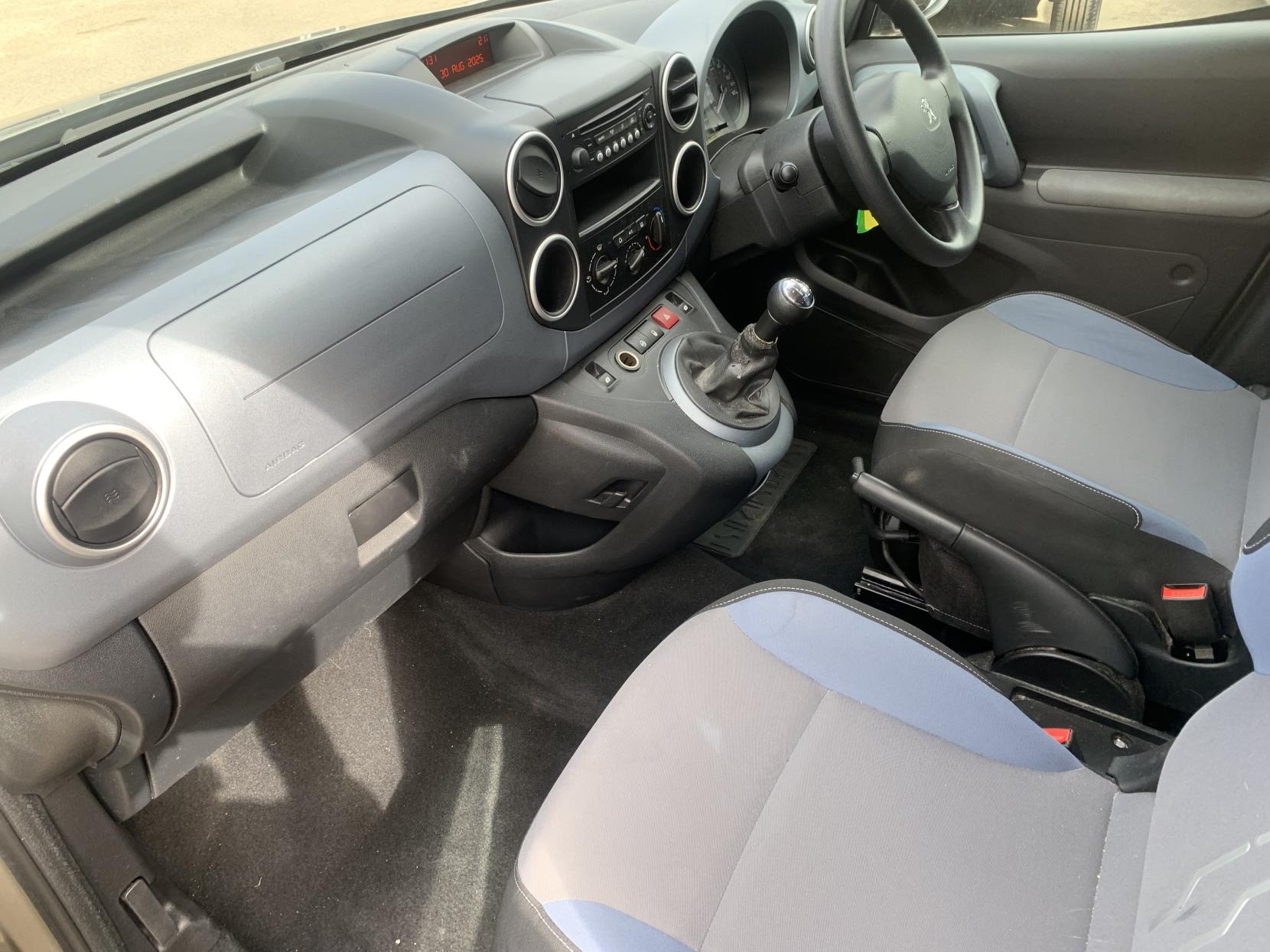 Peugeot Partner Tepee 1.6 HDi Tepee S MPV 5dr Diesel Manual (135 g/km, 92 bhp)