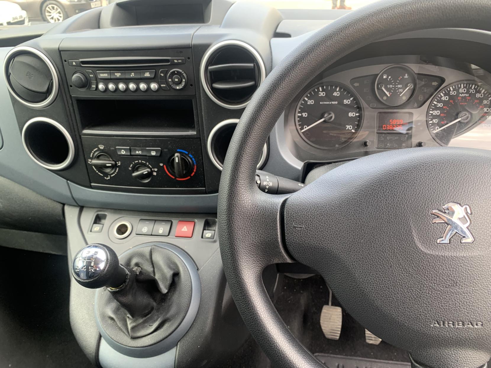 Peugeot Partner Tepee 1.6 HDi Tepee S MPV 5dr Diesel Manual (135 g/km, 92 bhp)