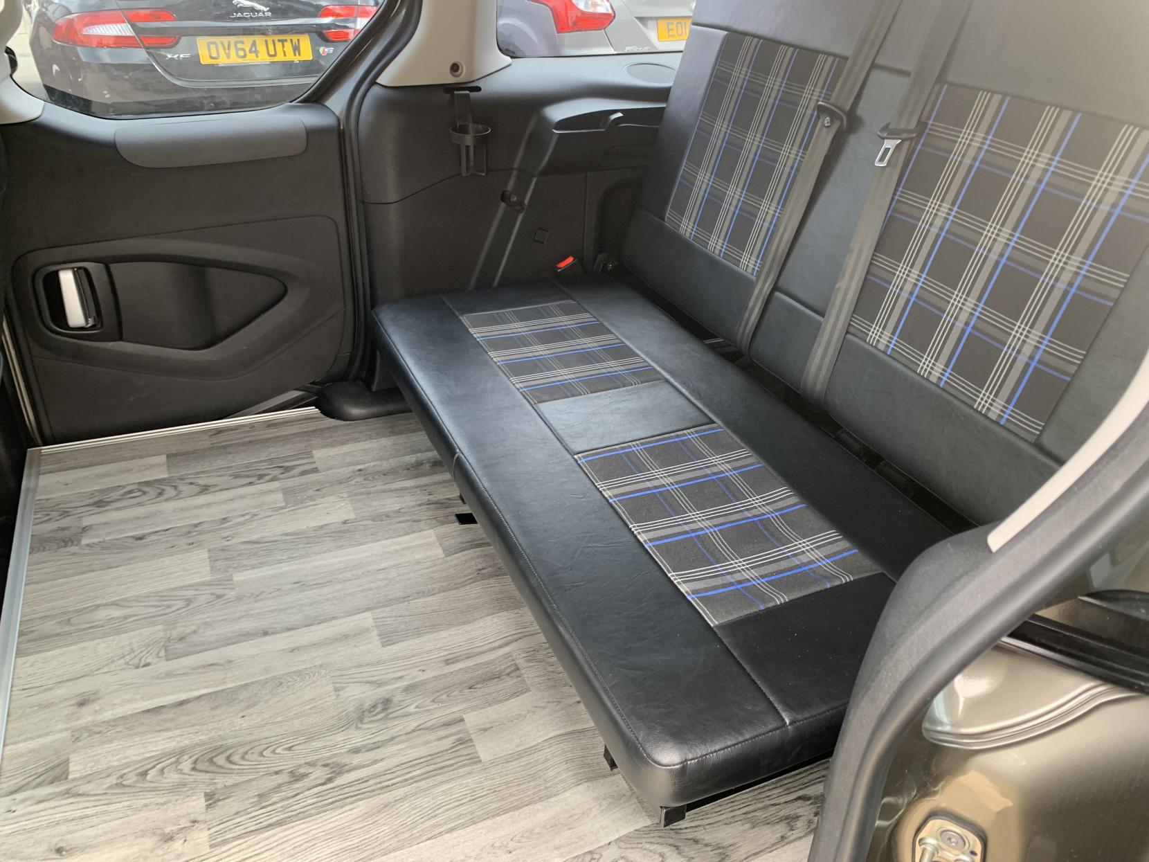 Peugeot Partner Tepee 1.6 HDi Tepee S MPV 5dr Diesel Manual (135 g/km, 92 bhp)