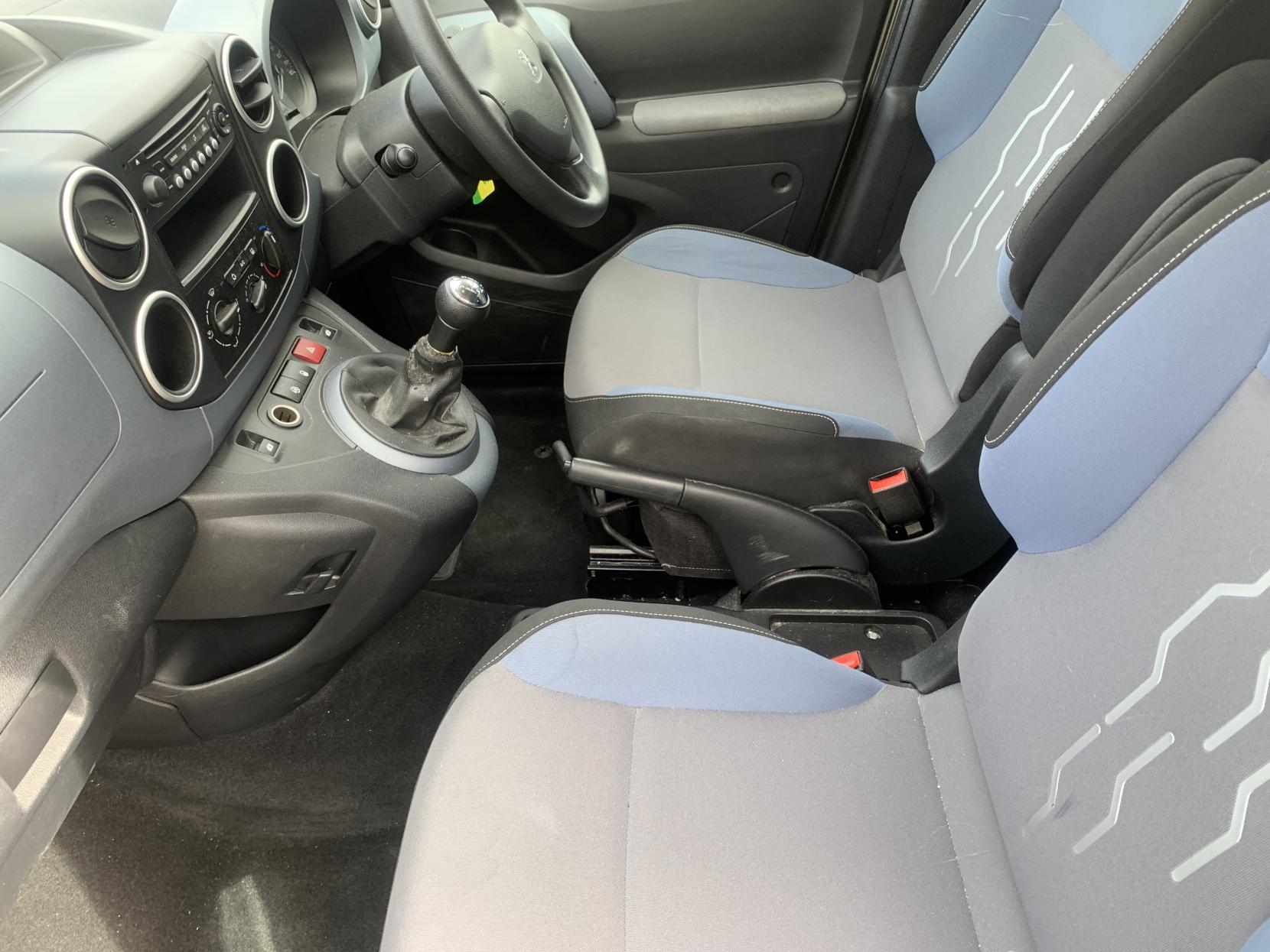 Peugeot Partner Tepee 1.6 HDi Tepee S MPV 5dr Diesel Manual (135 g/km, 92 bhp)