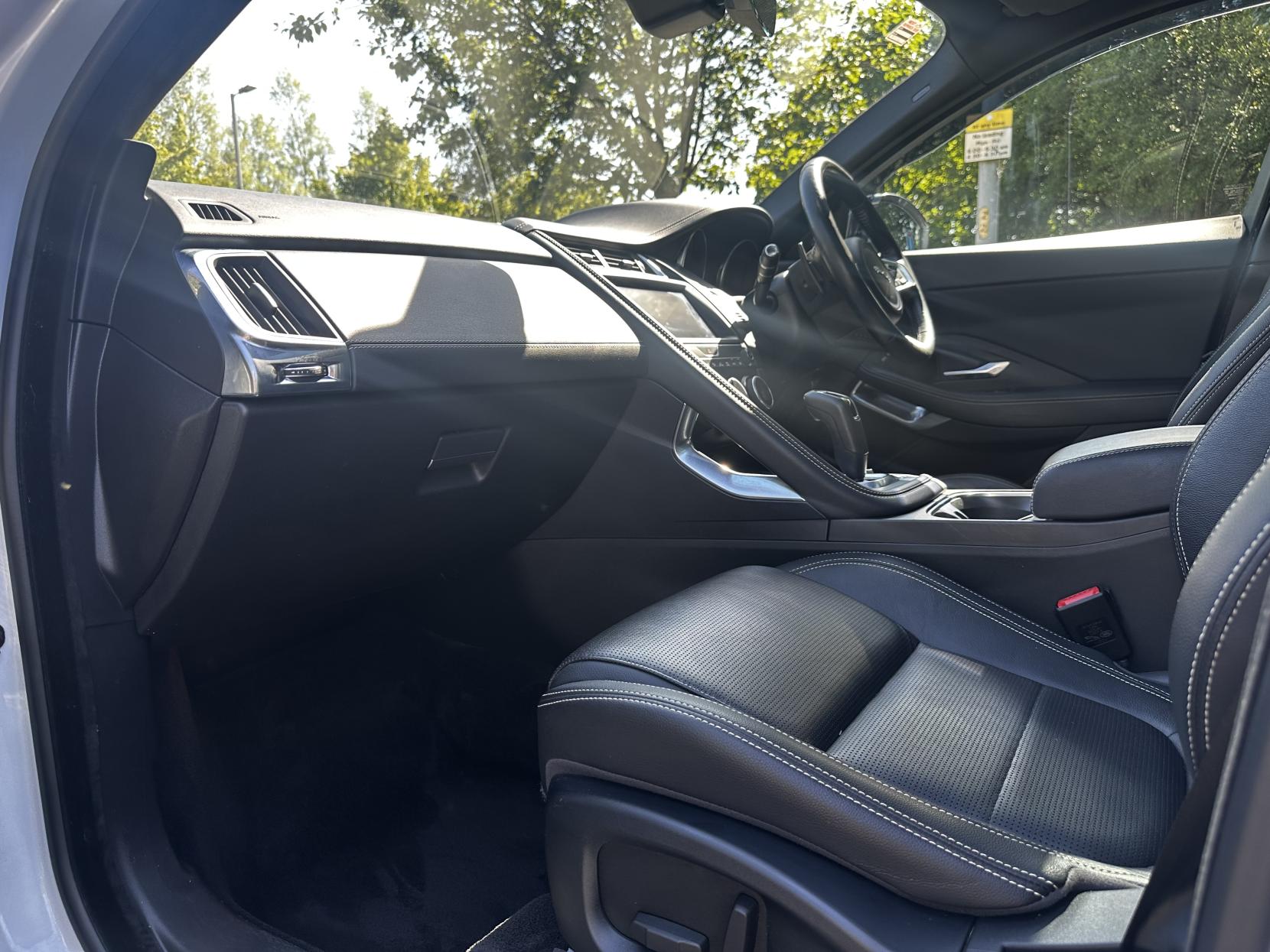 Jaguar E-PACE 2.0 D180 R-Dynamic S SUV 5dr Diesel Auto AWD Euro 6 (s/s) (180 ps)