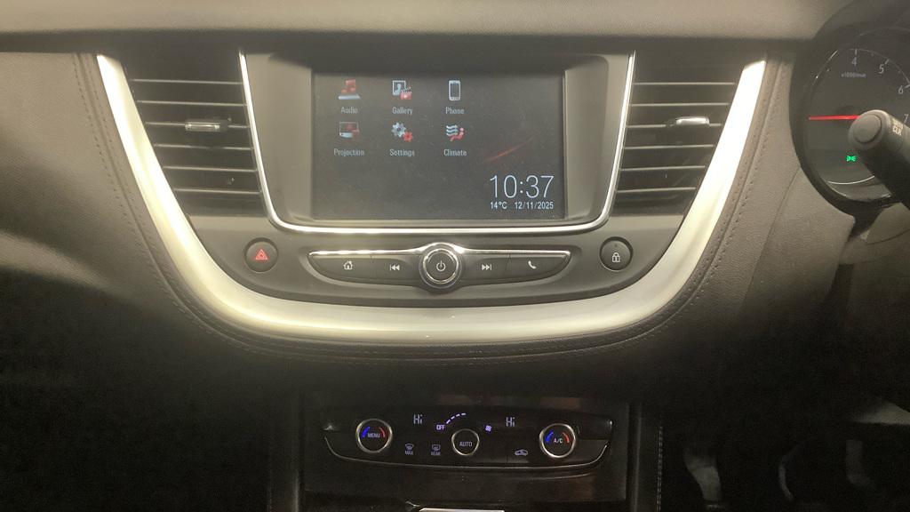 Vauxhall Grandland X 1.2 Turbo SE SUV 5dr Petrol Manual Euro 6 (s/s) (130 ps)