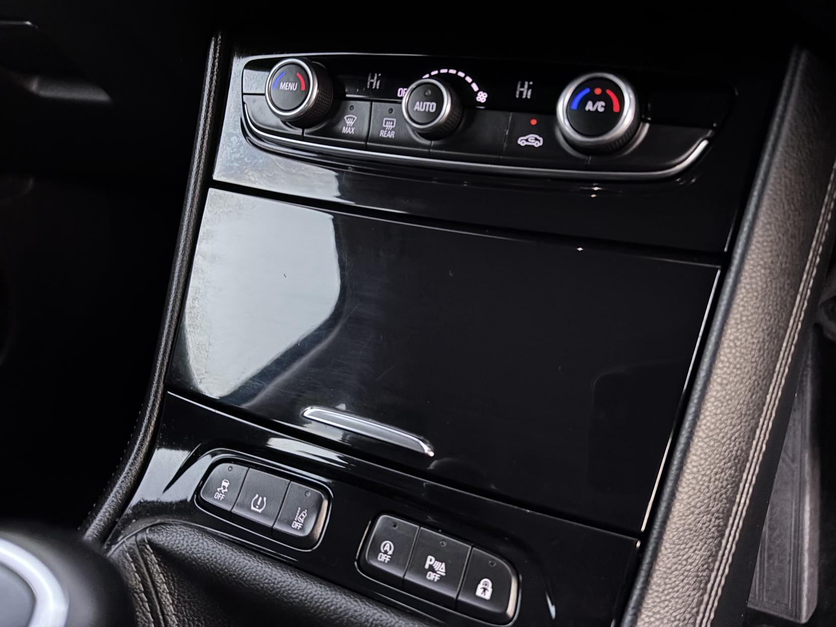 Vauxhall Grandland X 1.2 Turbo SE SUV 5dr Petrol Manual Euro 6 (s/s) (130 ps)