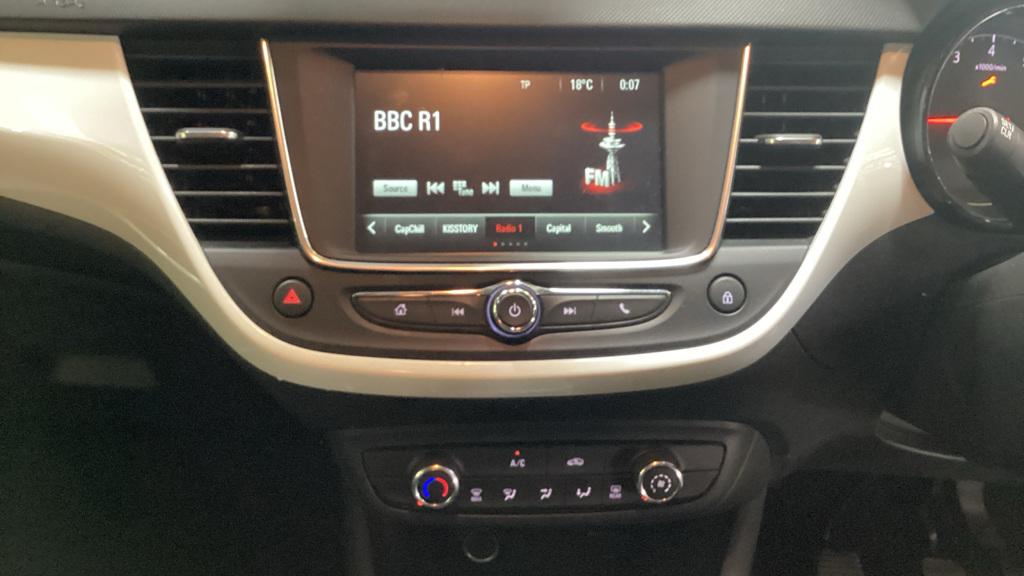 Vauxhall Crossland X 1.2 Griffin SUV 5dr Petrol Manual Euro 6 (s/s) (83 ps)