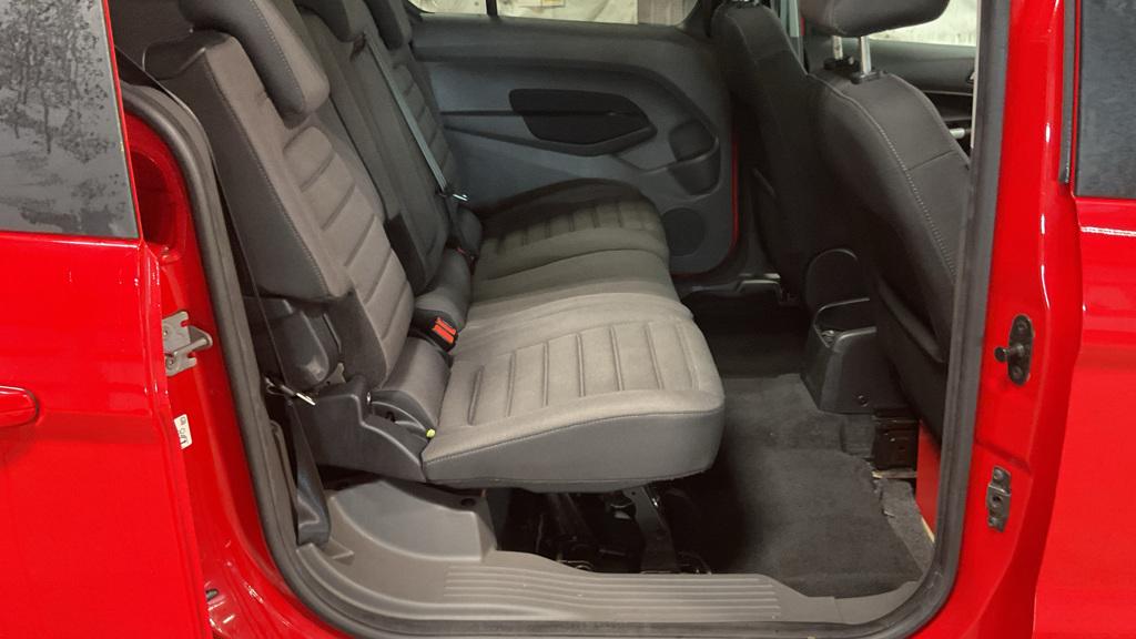 Ford Grand Tourneo Connect 1.5 EcoBlue Titanium MPV 5dr Diesel Auto Euro 6 (s/s) (120 ps)