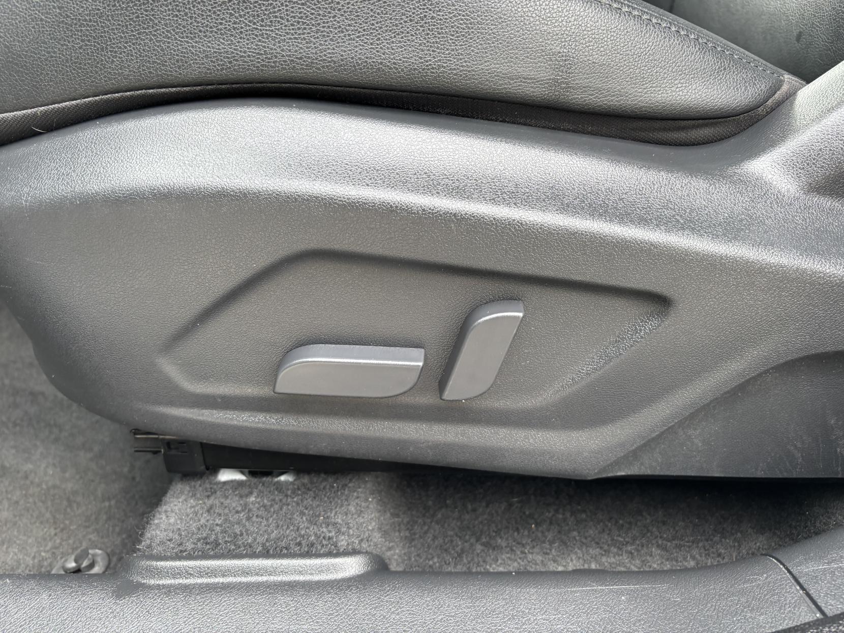 MG GS 1.5 TGI Exclusive SUV 5dr Petrol Manual Euro 6 (s/s) (160 ps)