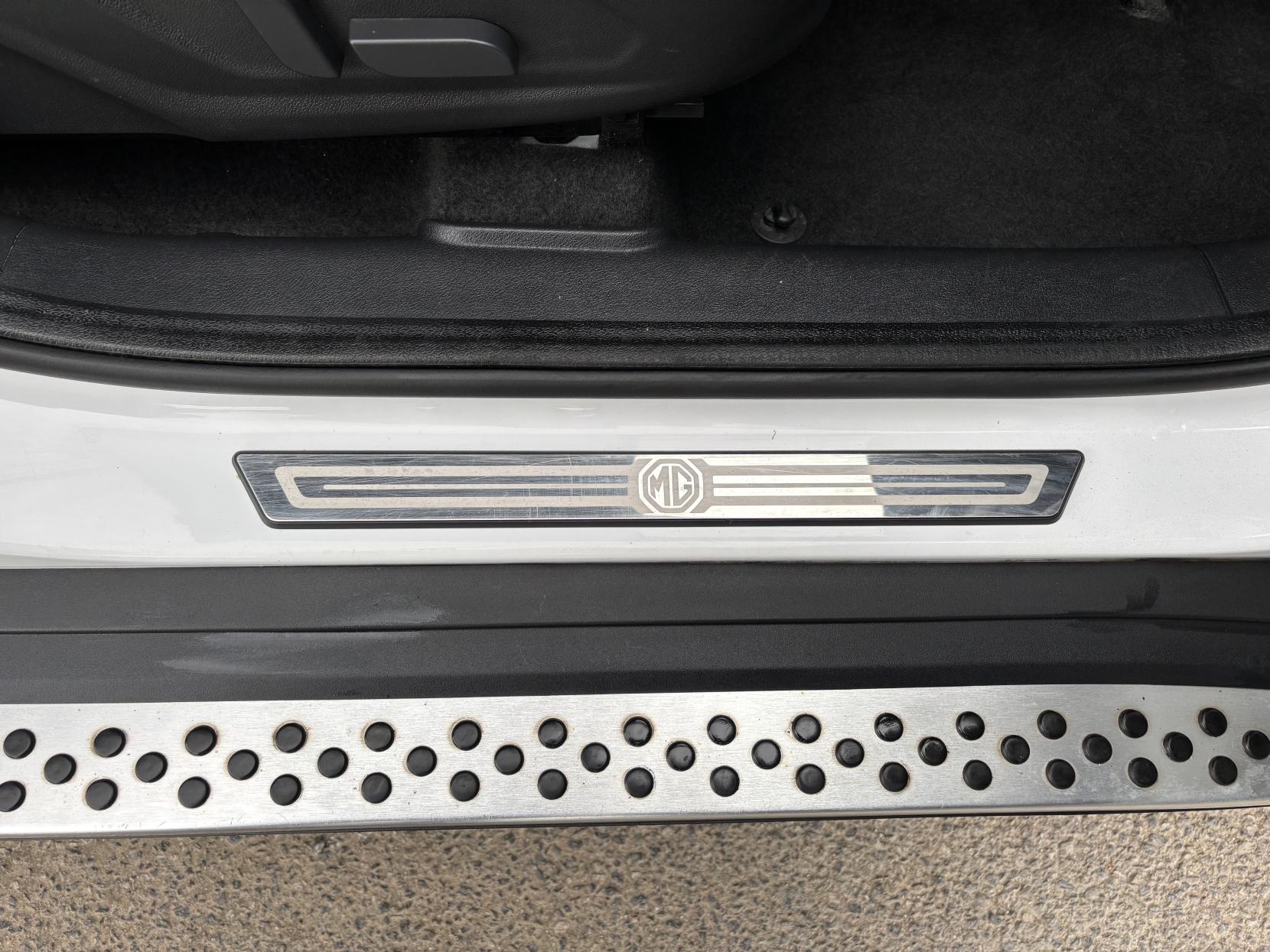 MG GS 1.5 TGI Exclusive SUV 5dr Petrol Manual Euro 6 (s/s) (160 ps)