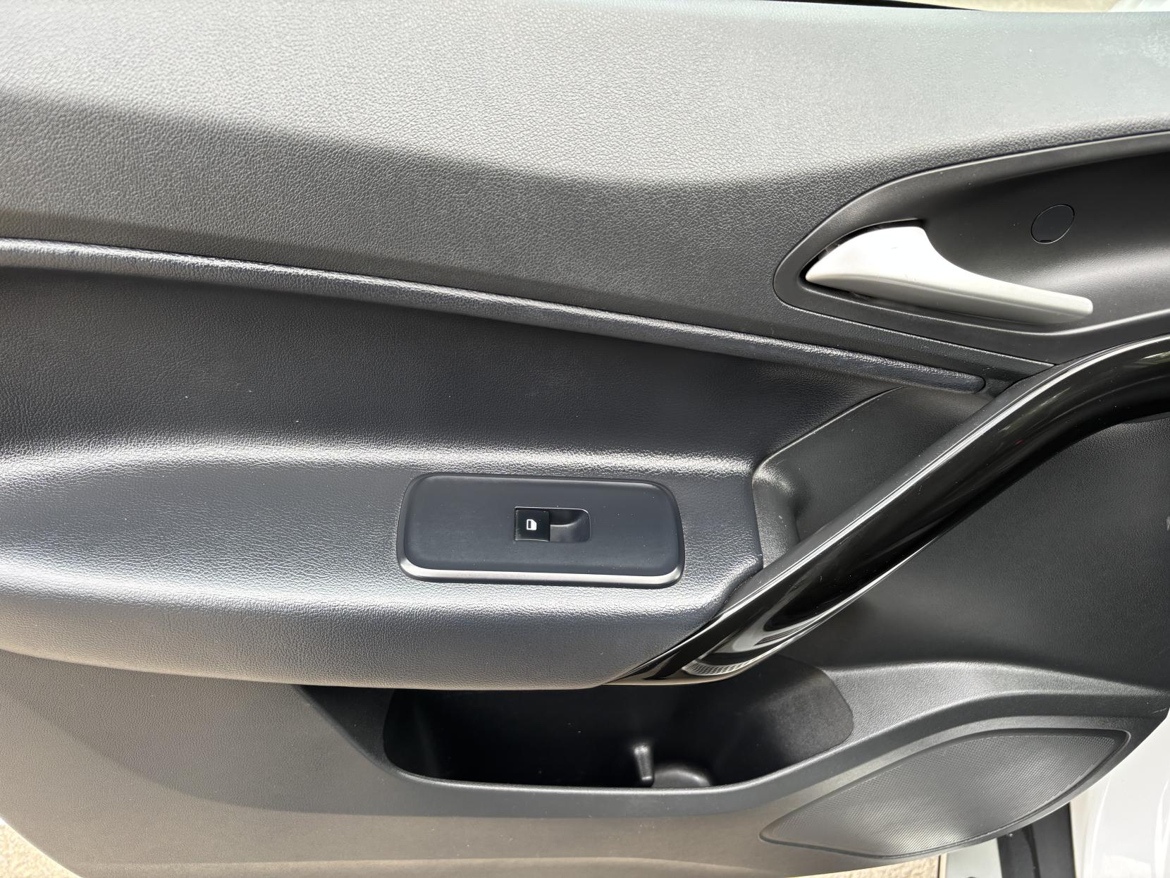 MG GS 1.5 TGI Exclusive SUV 5dr Petrol Manual Euro 6 (s/s) (160 ps)