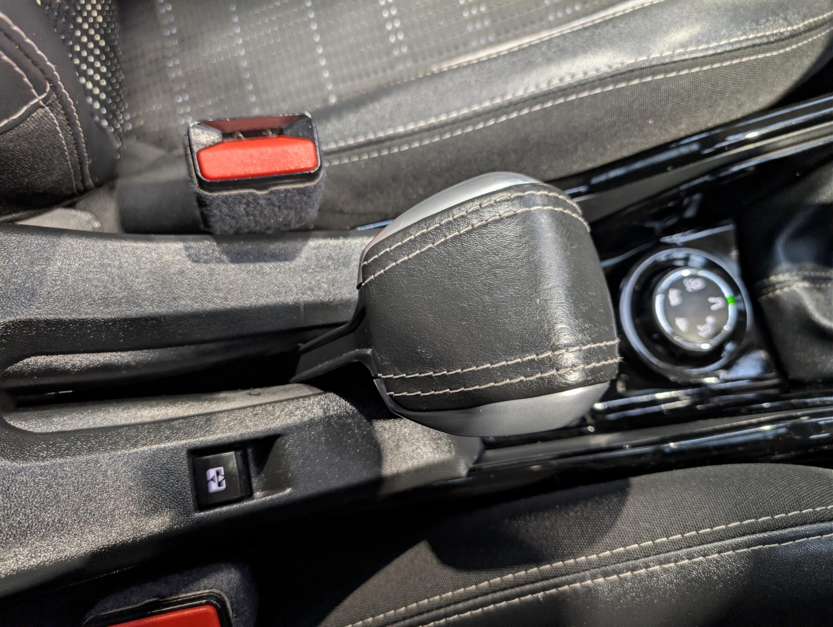 Peugeot 2008 1.2 PureTech Allure Premium SUV 5dr Petrol Manual Euro 6 (s/s) (110 ps)